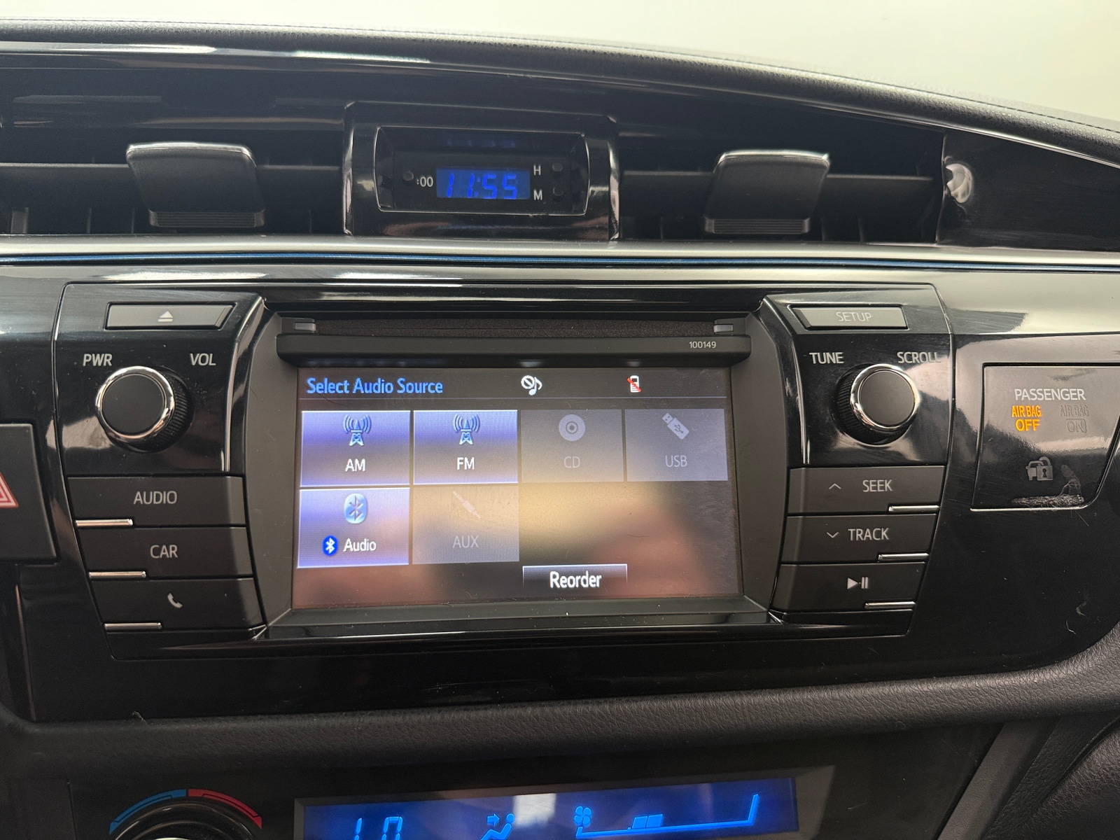 Thumbnail: 2015 Toyota Corolla - 4