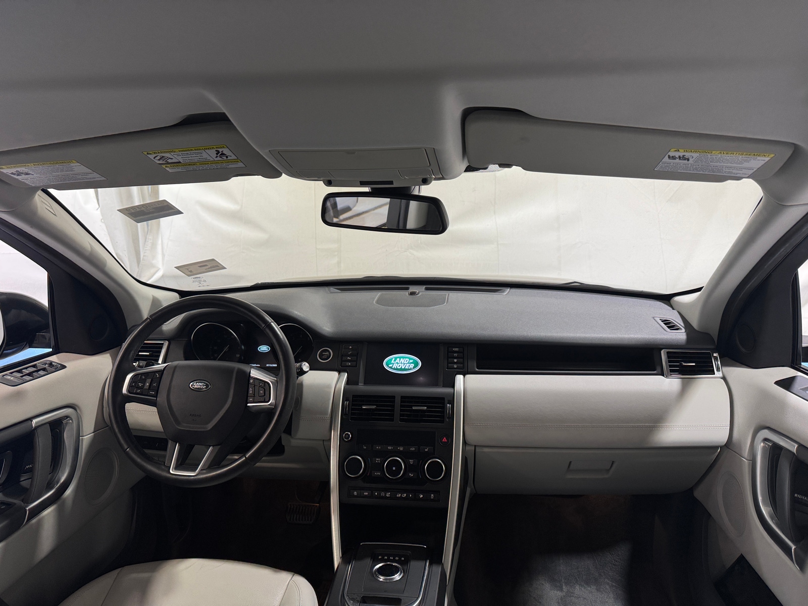 Thumbnail: 2019 Land Rover Discovery Sport - 2