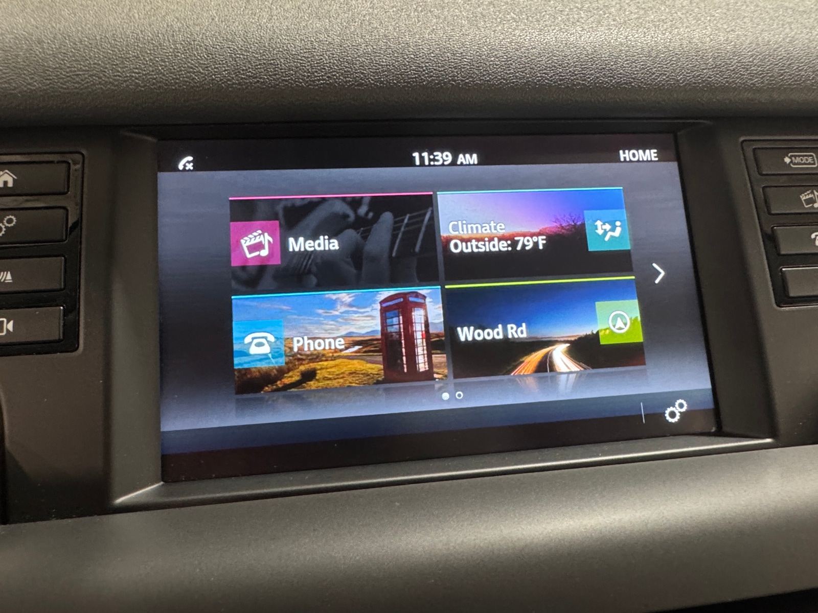 Thumbnail: 2019 Land Rover Discovery Sport - 3