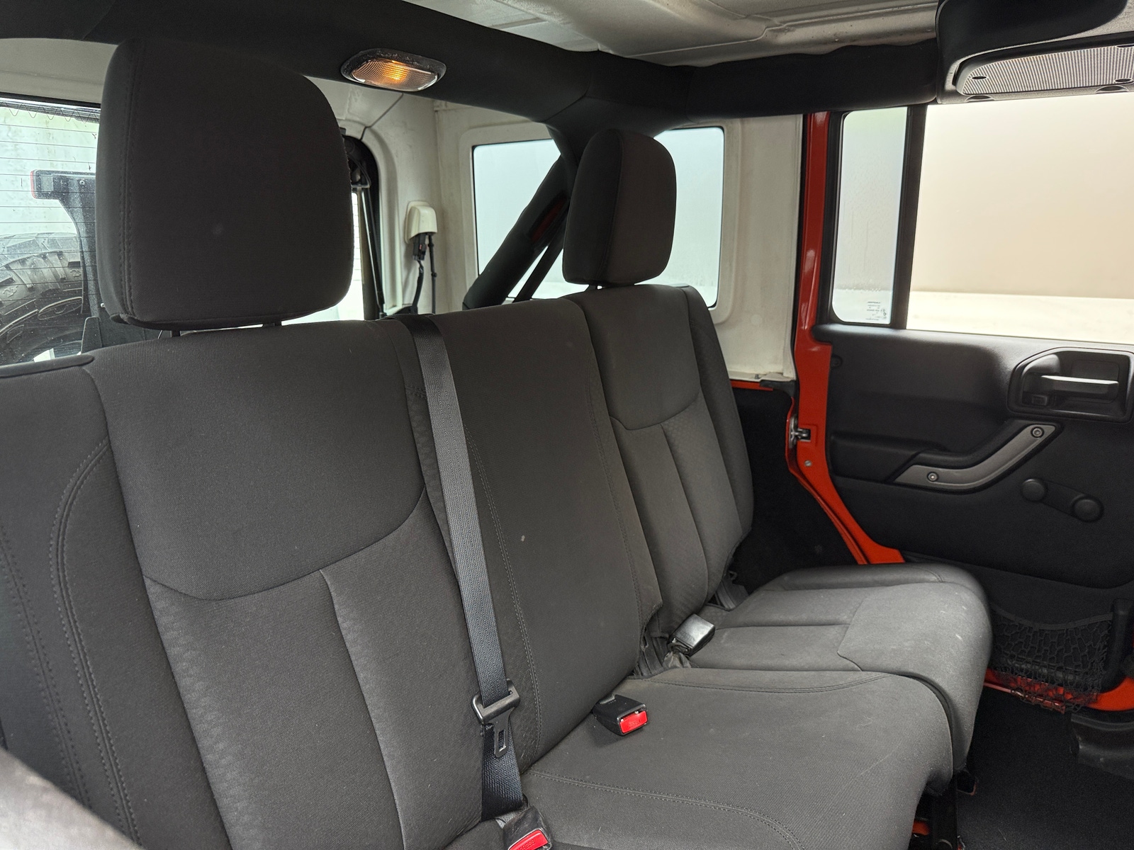 Thumbnail: 2015 Jeep Wrangler - 6