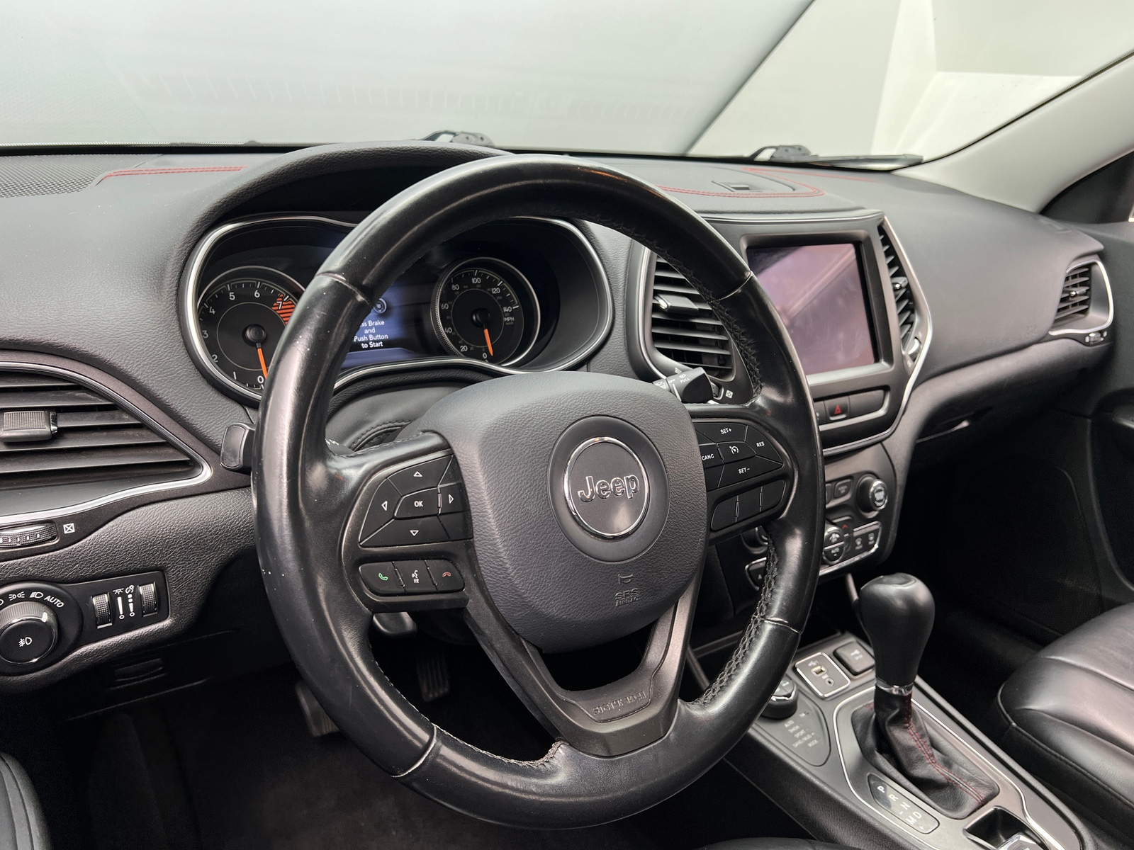Thumbnail: 2020 Jeep Cherokee - 5