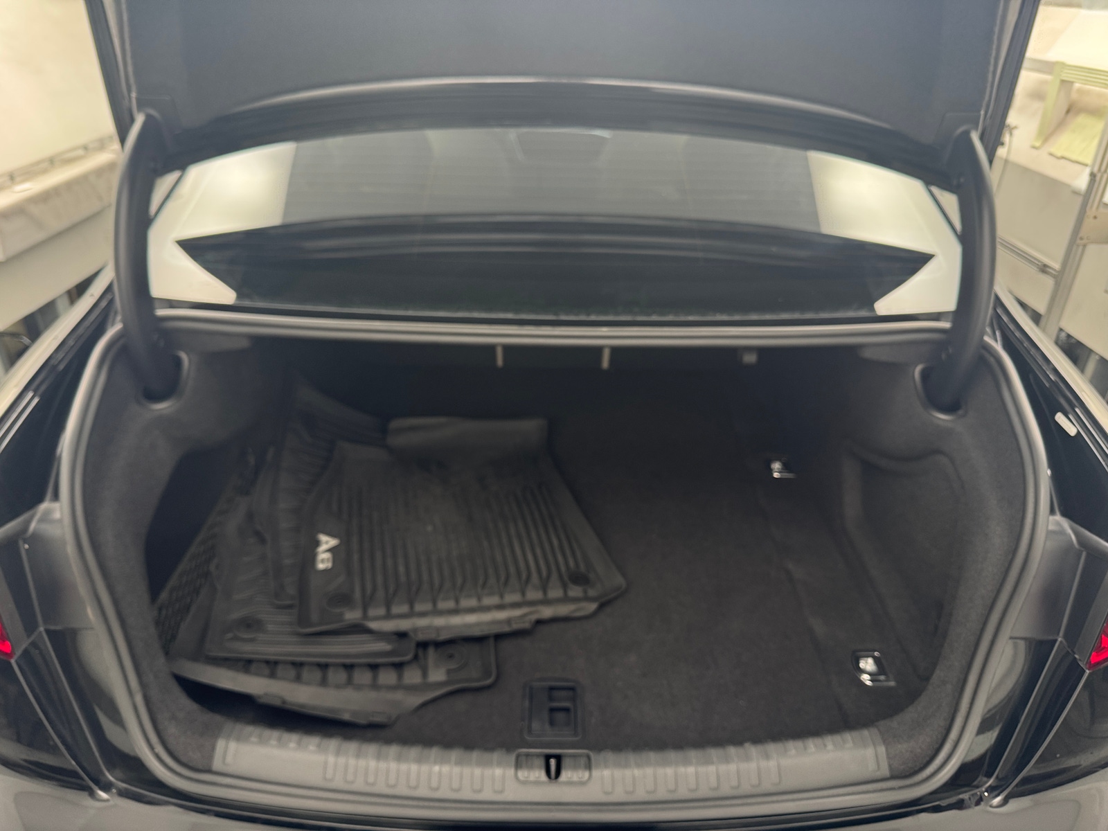 Thumbnail: 2019 Audi A6 - 6