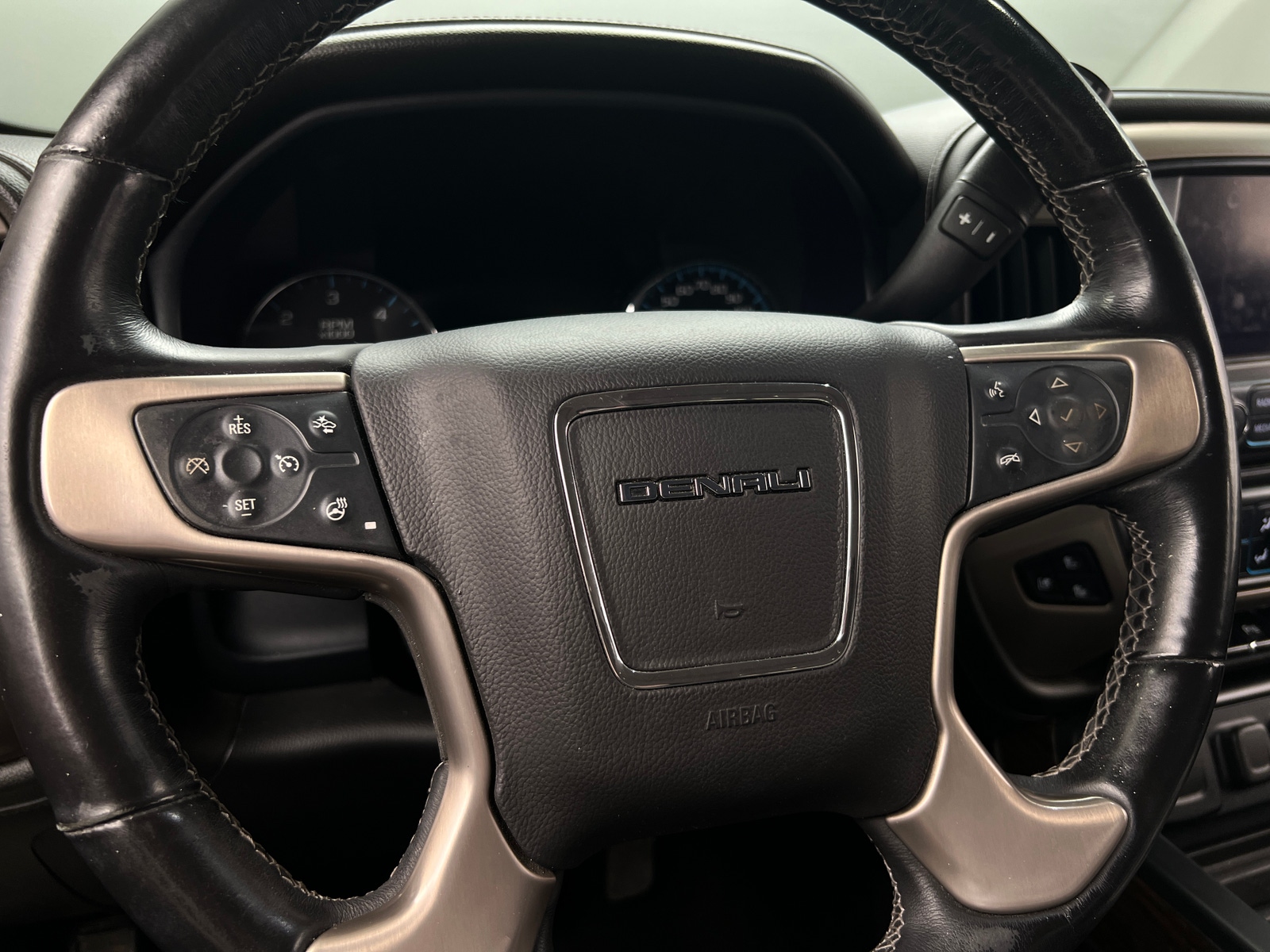 Thumbnail: 2017 GMC Sierra 1500 - 4