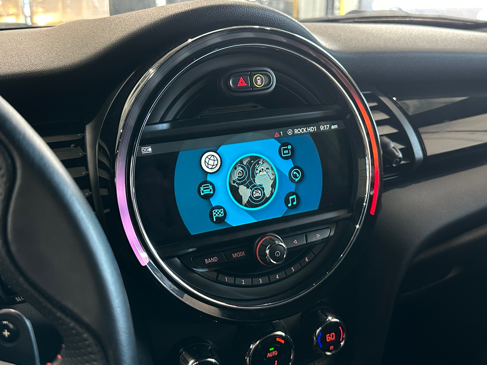 Thumbnail: 2019 MINI Cooper Hardtop - 3