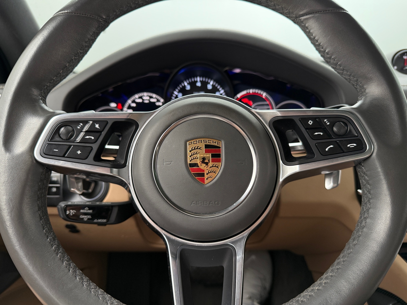 Thumbnail: 2019 Porsche Cayenne - 4