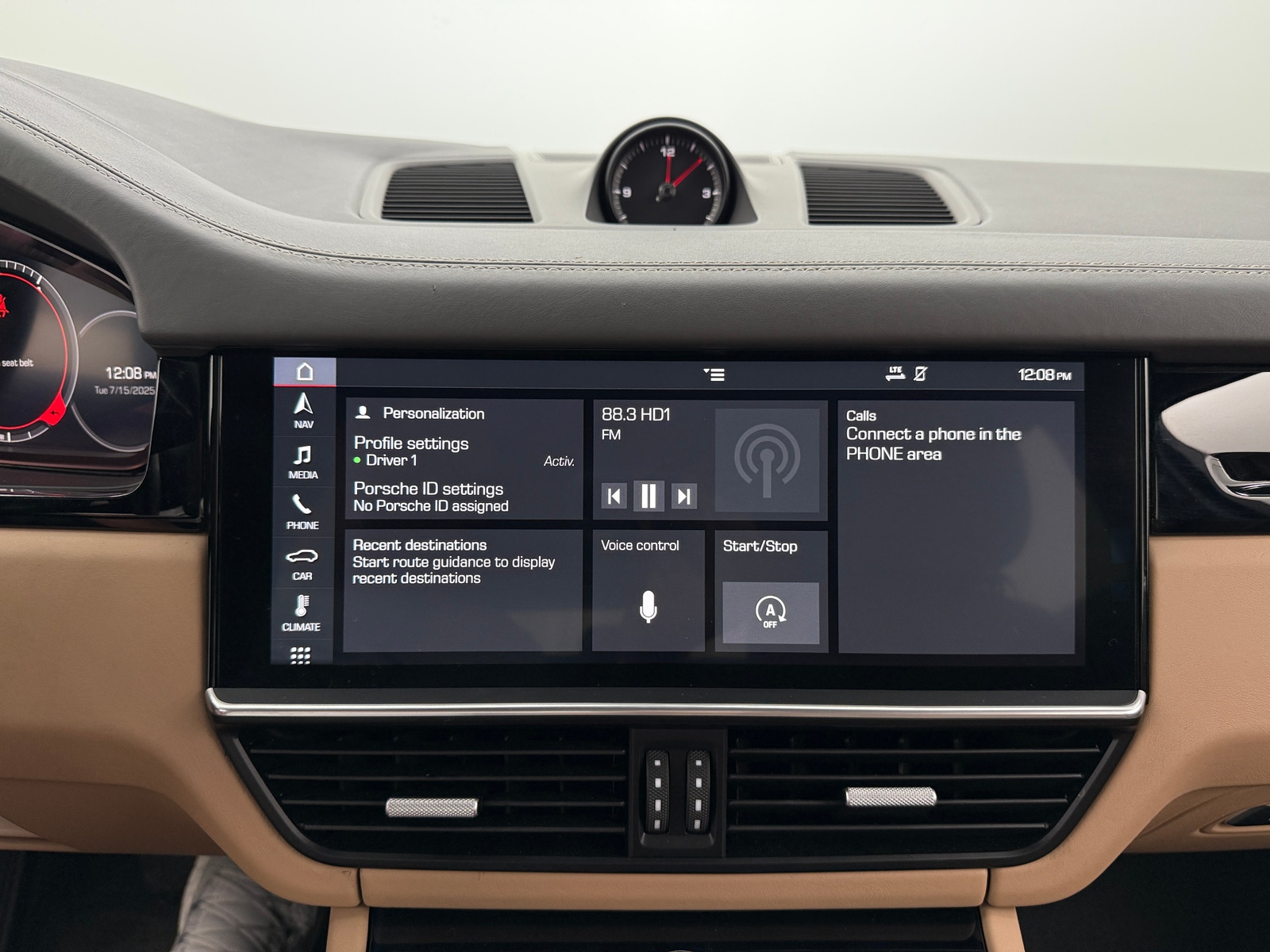 Thumbnail: 2019 Porsche Cayenne - 3