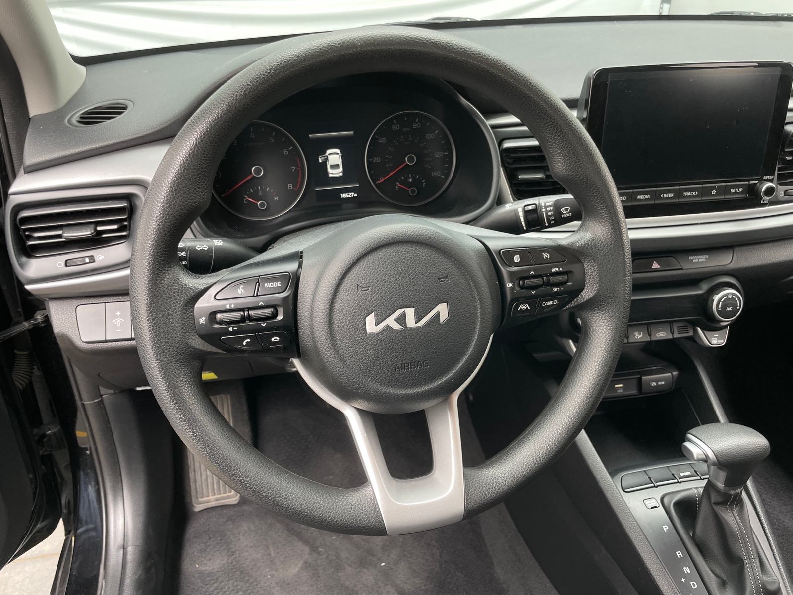 Thumbnail: 2022 Kia Rio - 5
