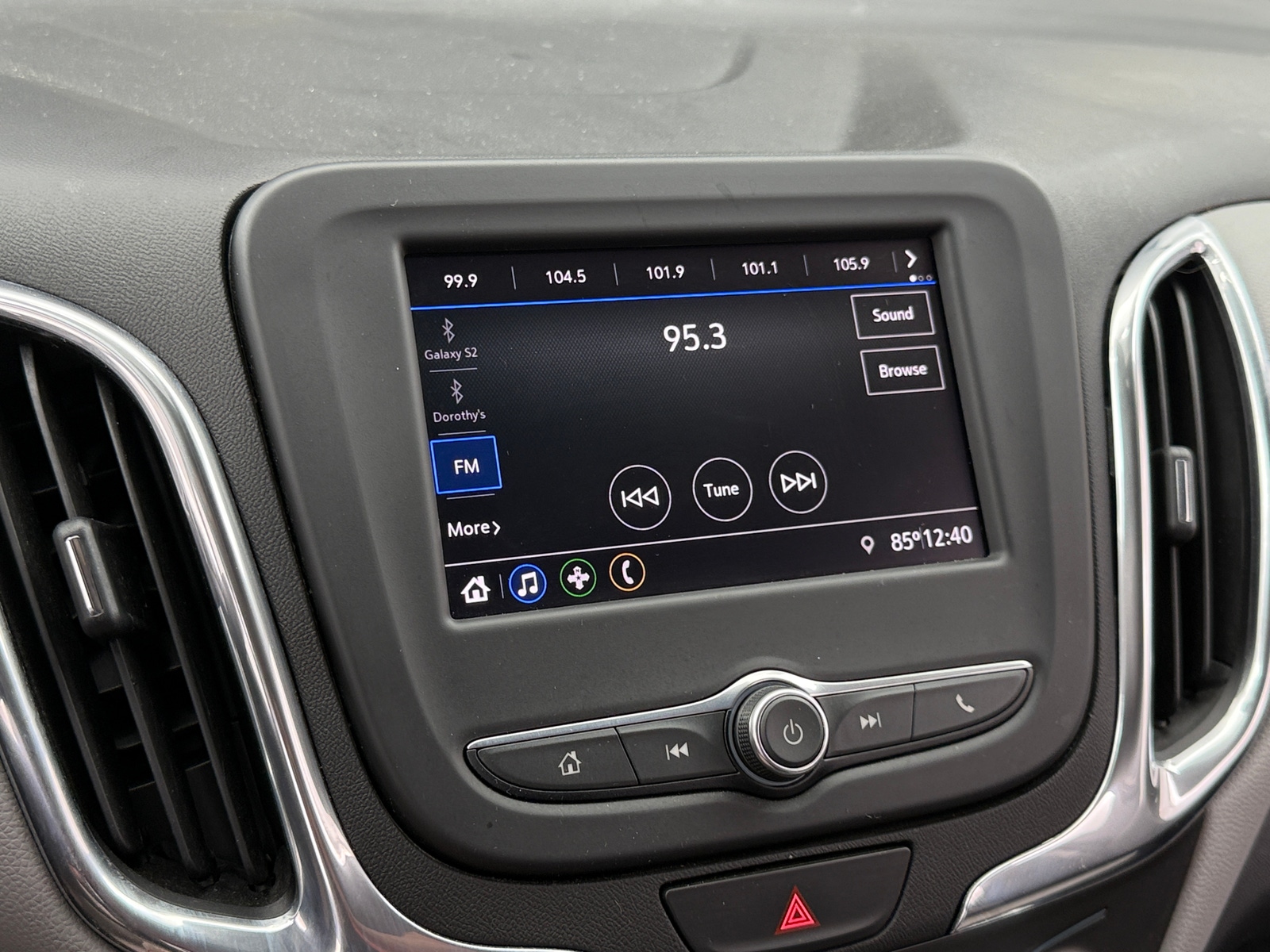 Thumbnail: 2020 Chevrolet Equinox - 4
