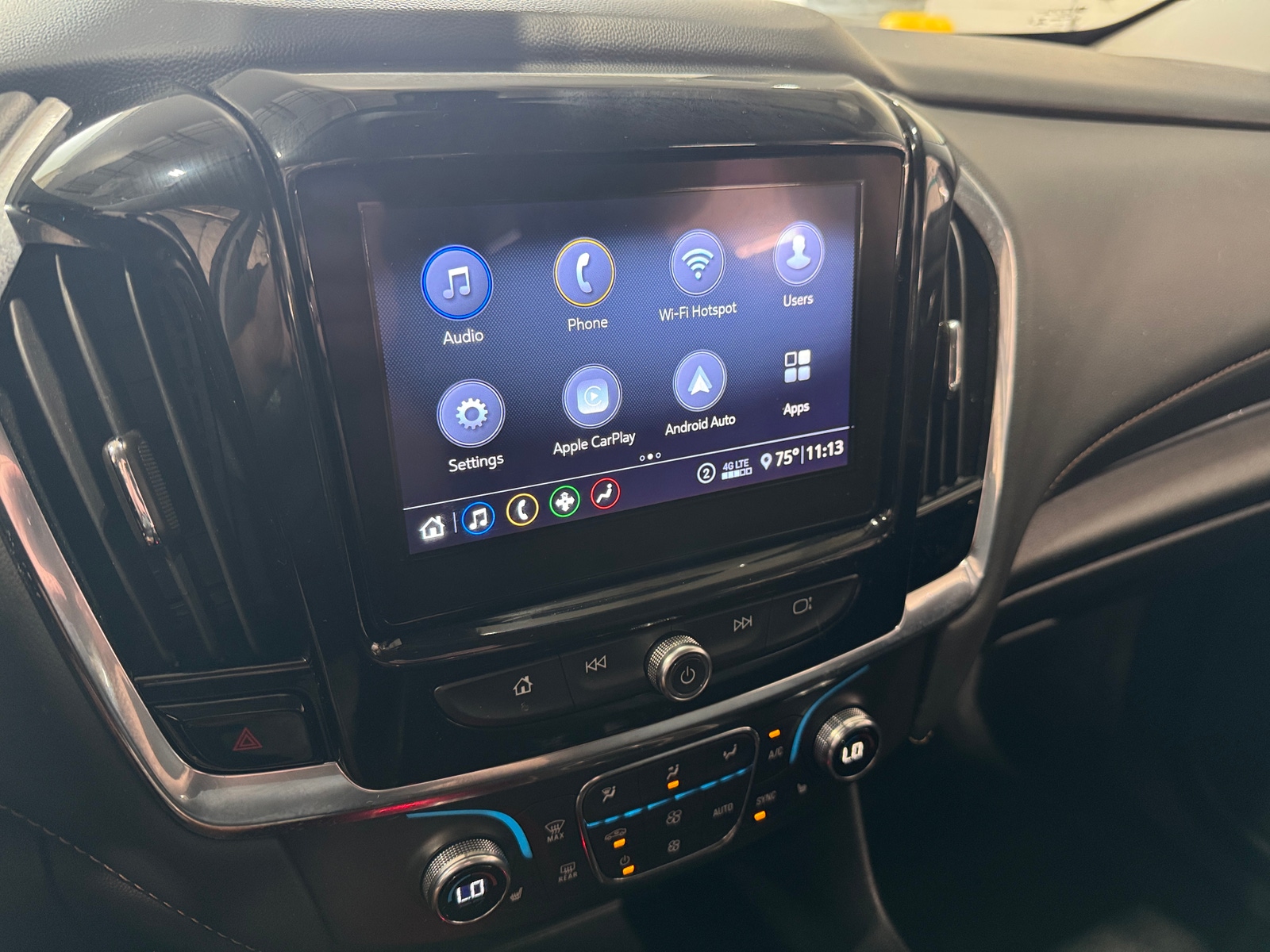 Thumbnail: 2021 Chevrolet Traverse - 4