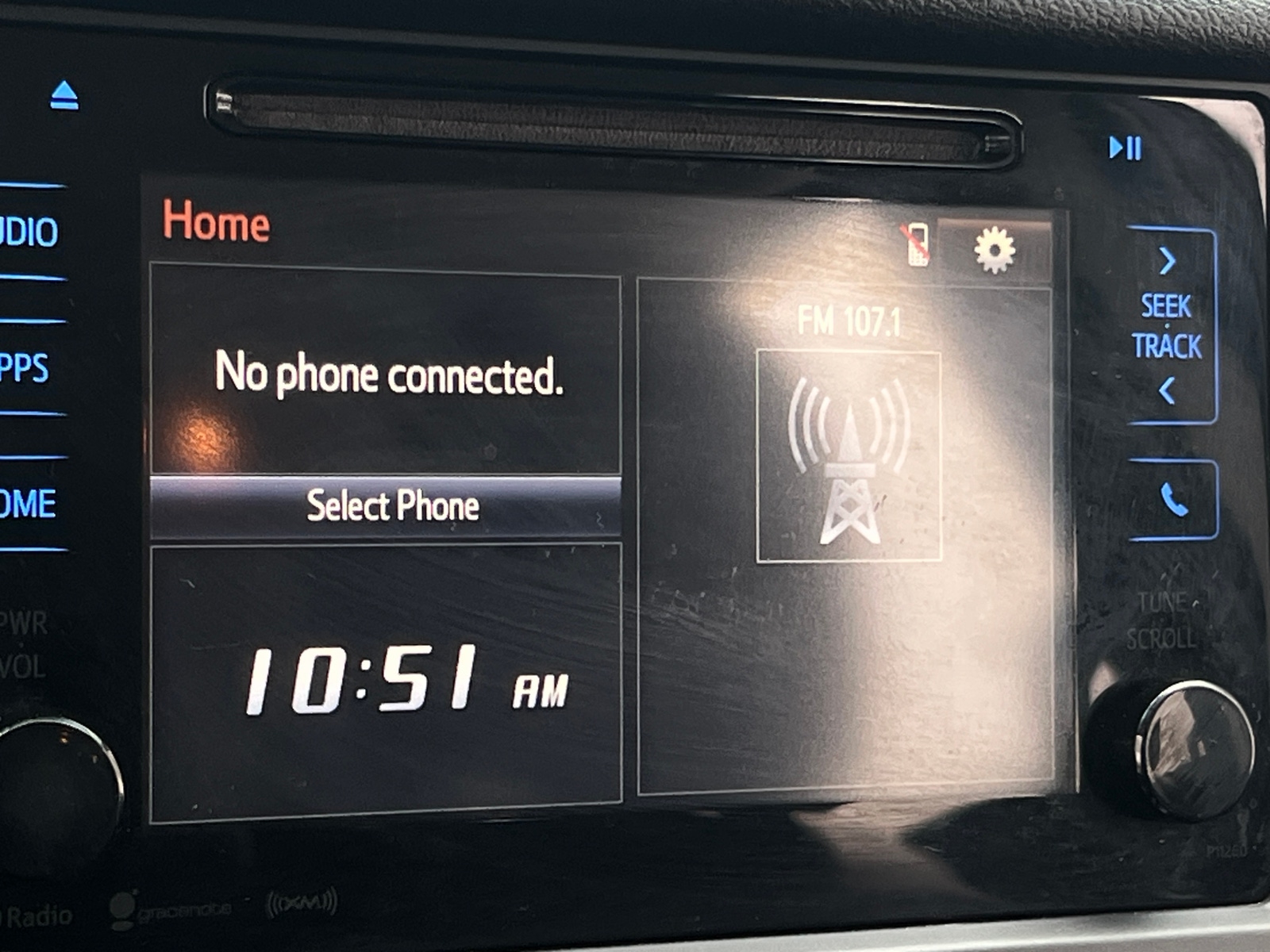 Thumbnail: 2016 Toyota Sienna - 3