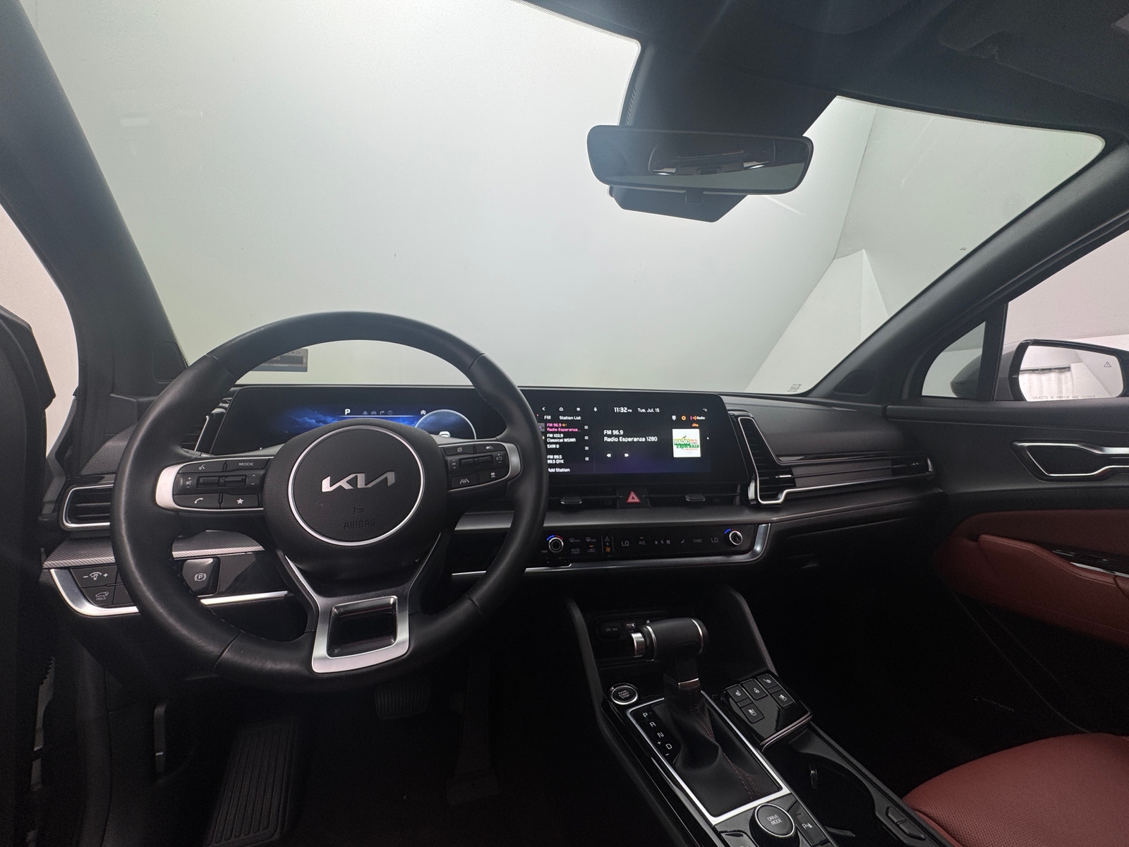 Thumbnail: 2023 Kia Sportage - 3