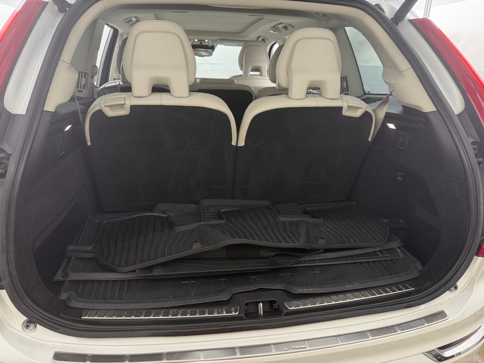 Thumbnail: 2018 Volvo XC90 - 6