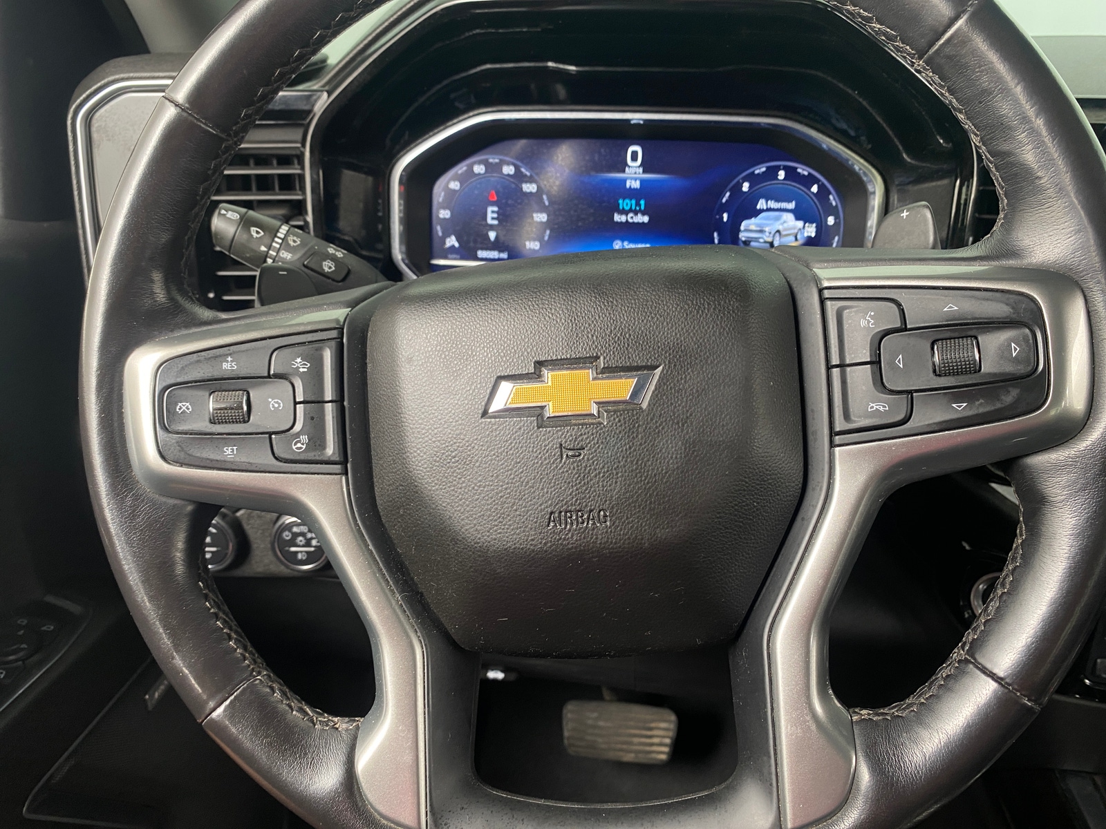 Thumbnail: 2023 Chevrolet Silverado 1500 - 4