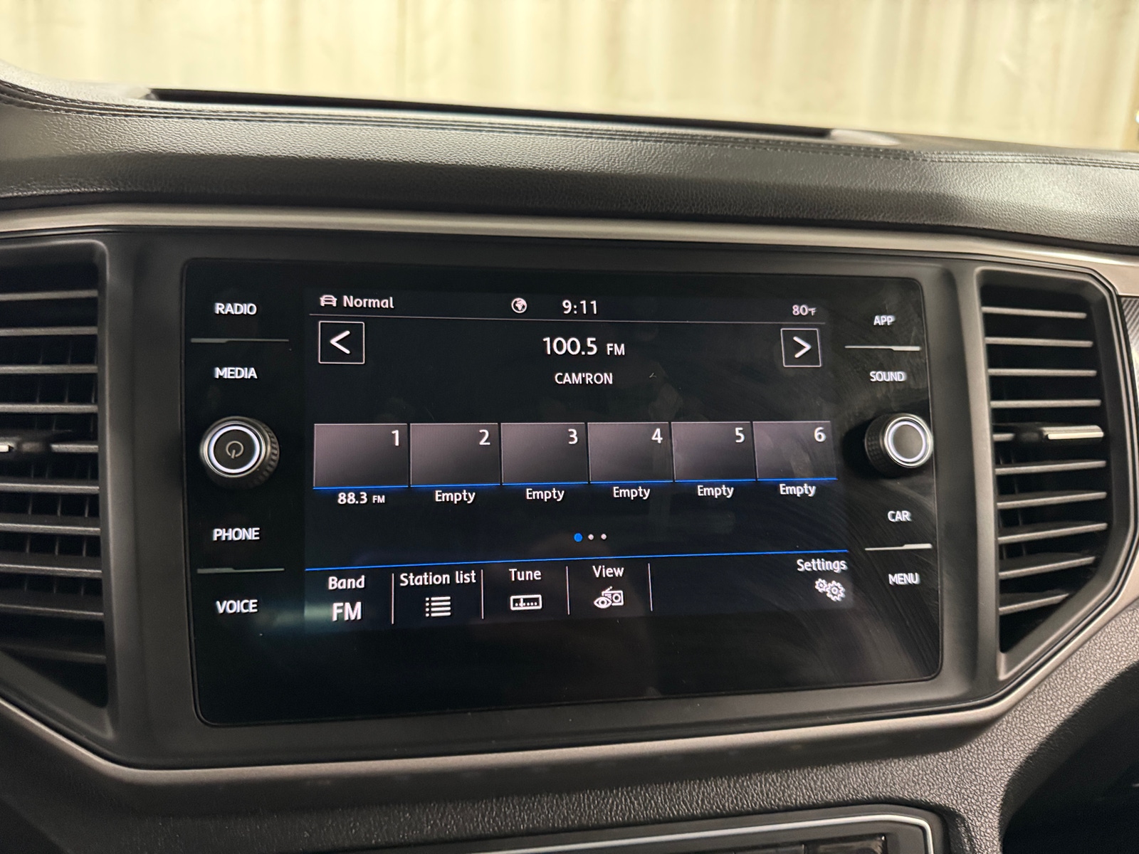 Thumbnail: 2020 Volkswagen Atlas - 3