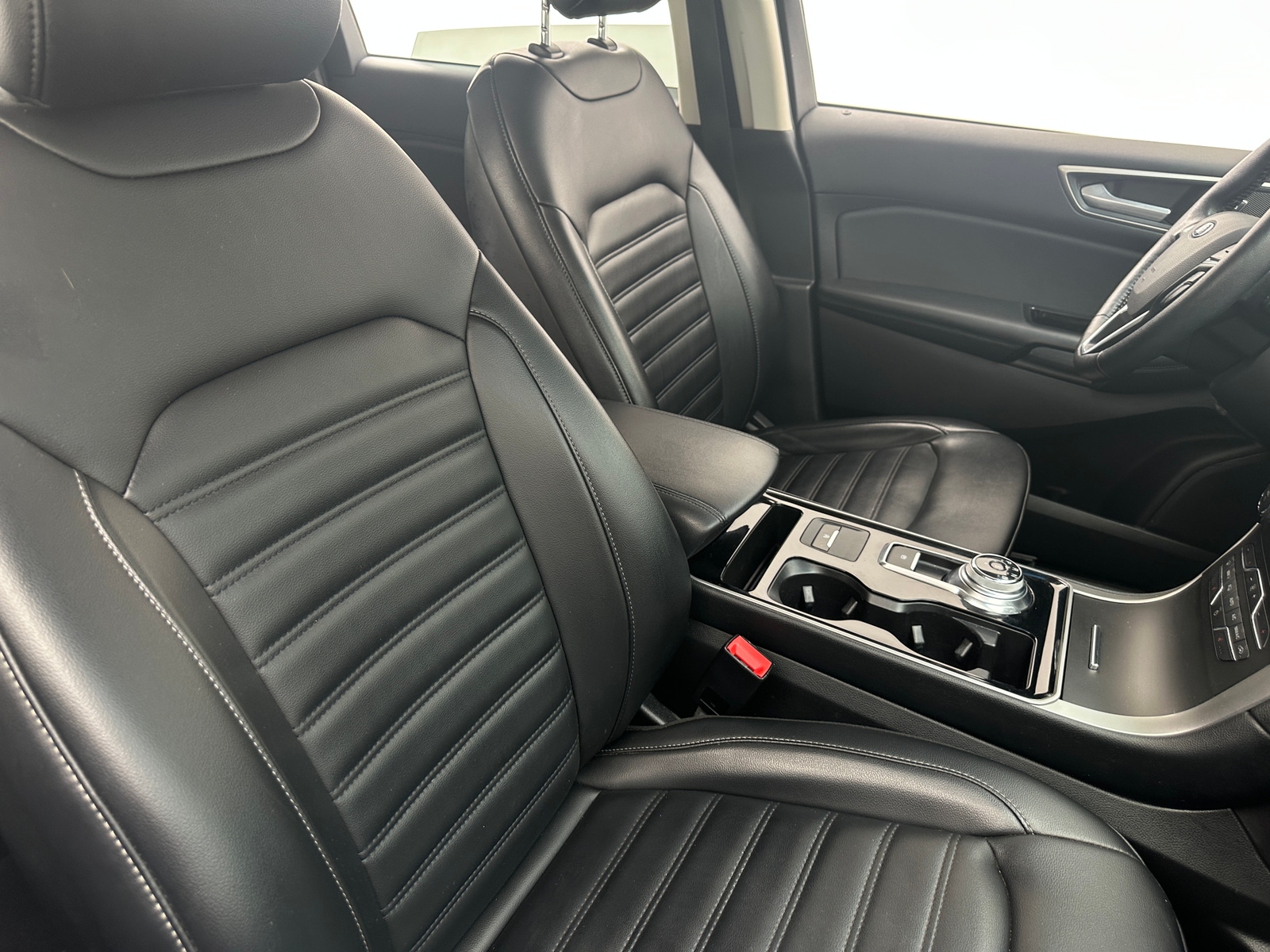 Thumbnail: 2019 Ford Edge - 2
