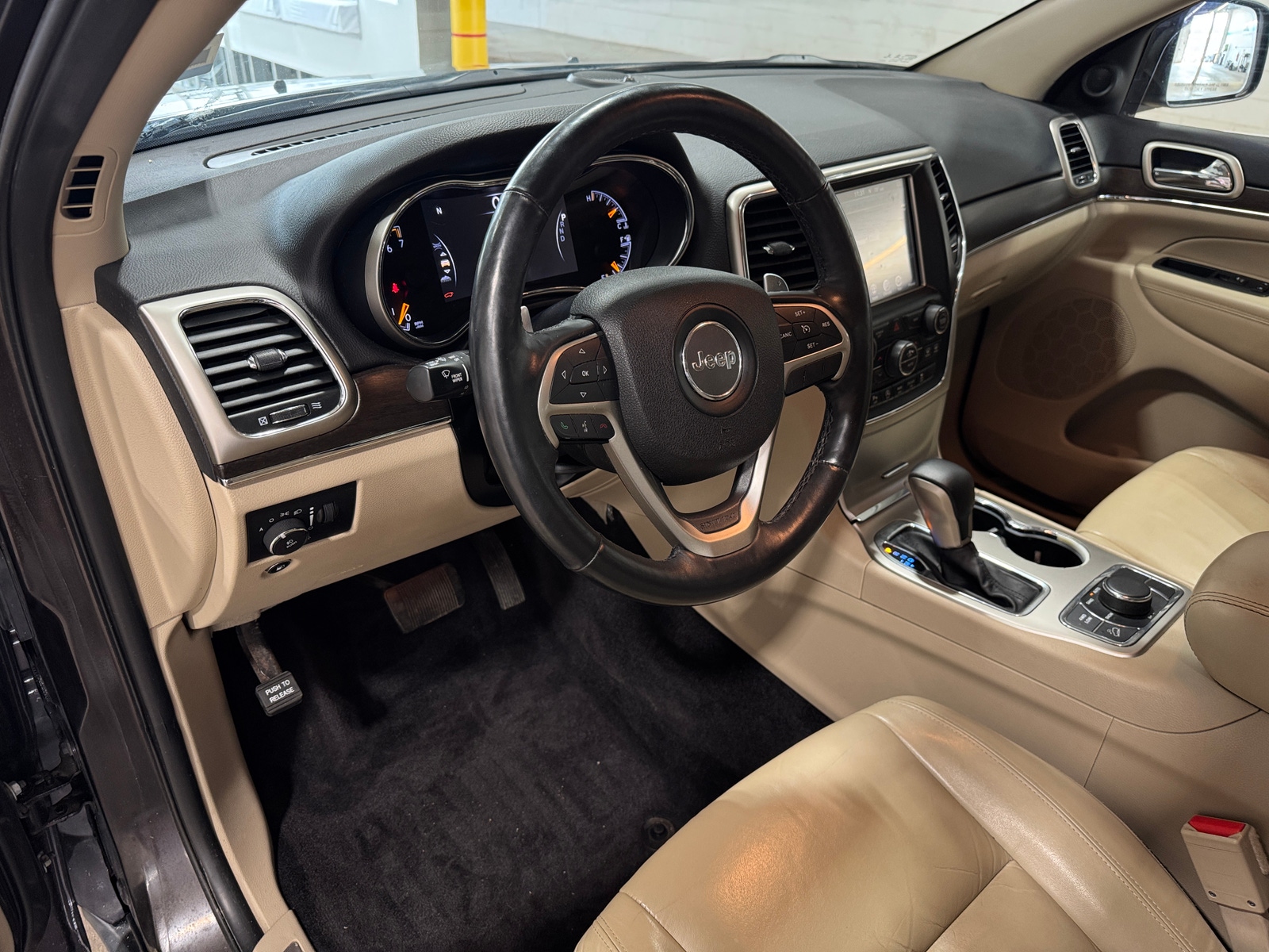 Thumbnail: 2016 Jeep Grand Cherokee - 2