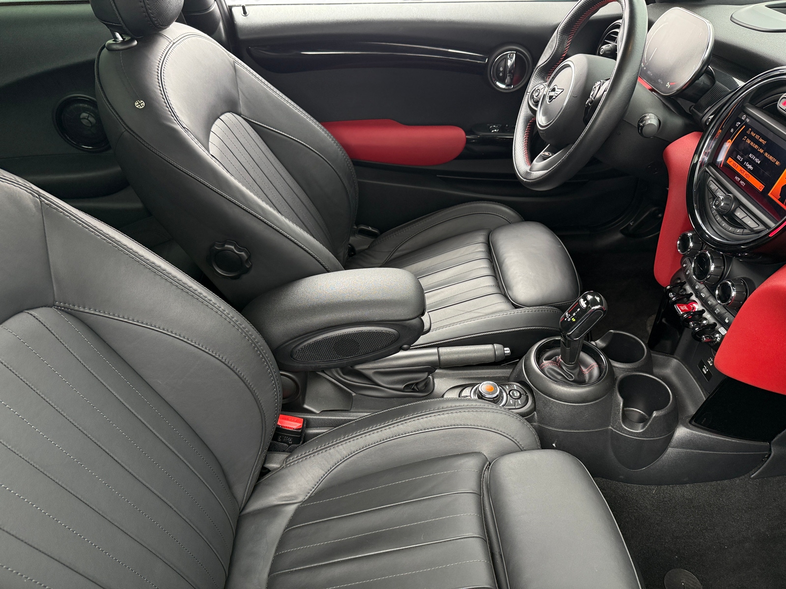 Thumbnail: 2021 MINI Cooper Hardtop - 2