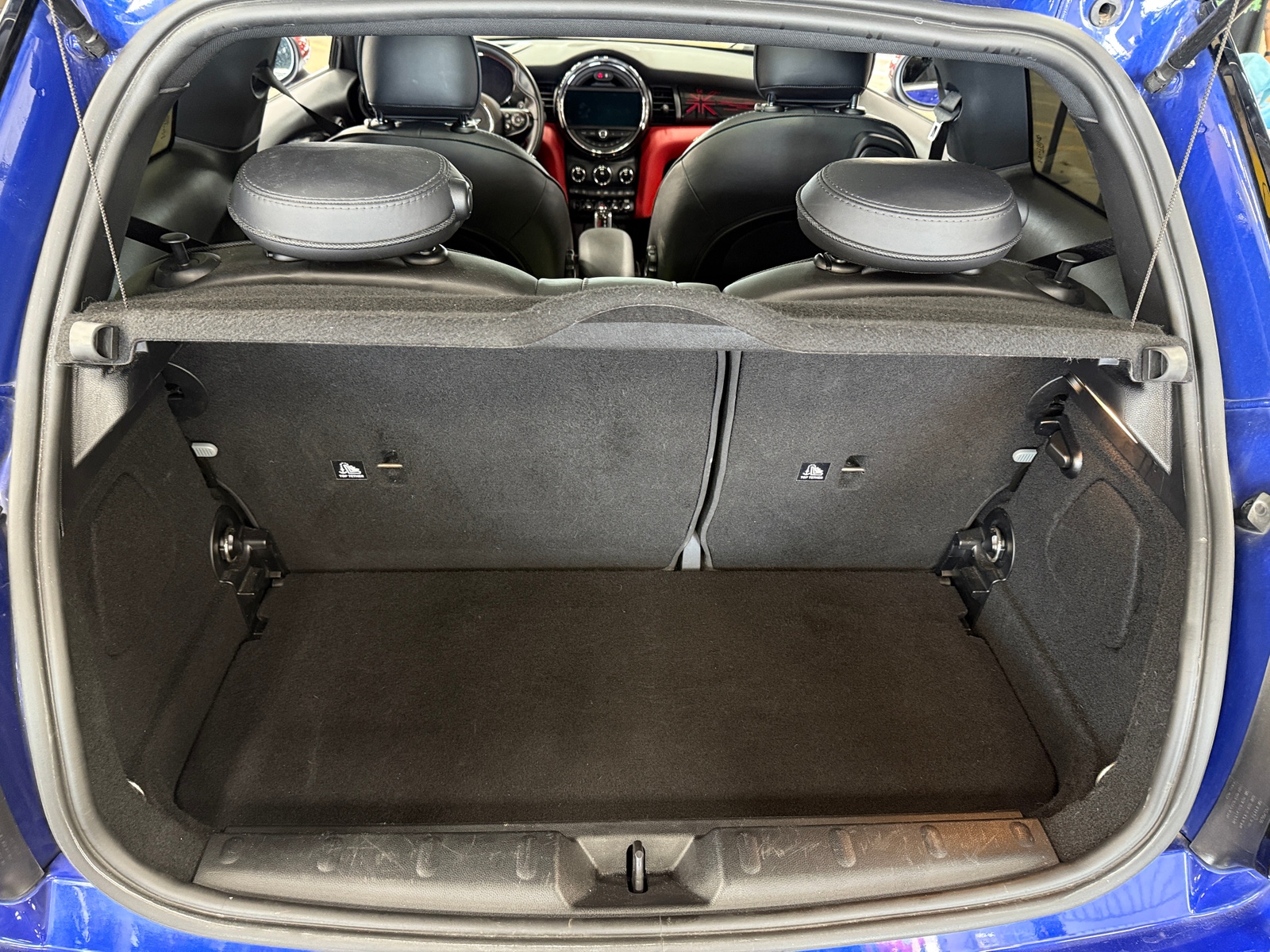 Thumbnail: 2021 MINI Cooper Hardtop - 7