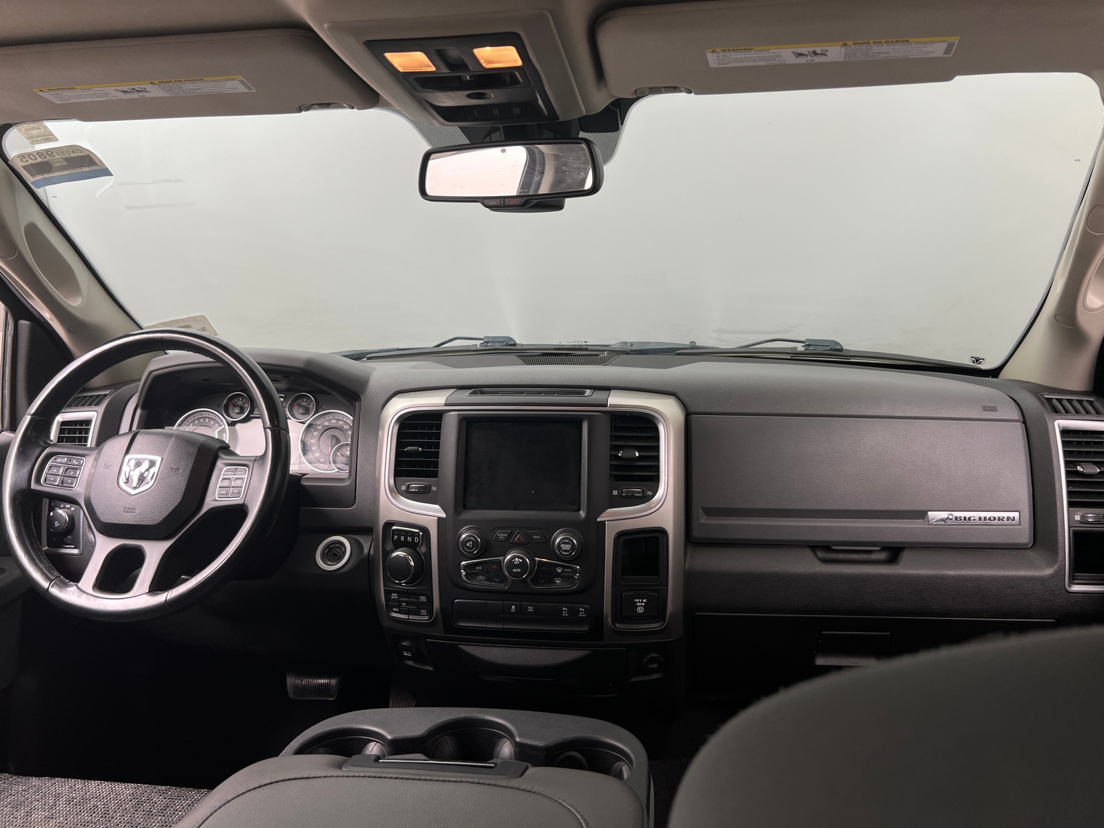 Thumbnail: 2019 RAM 1500 Classic - 3