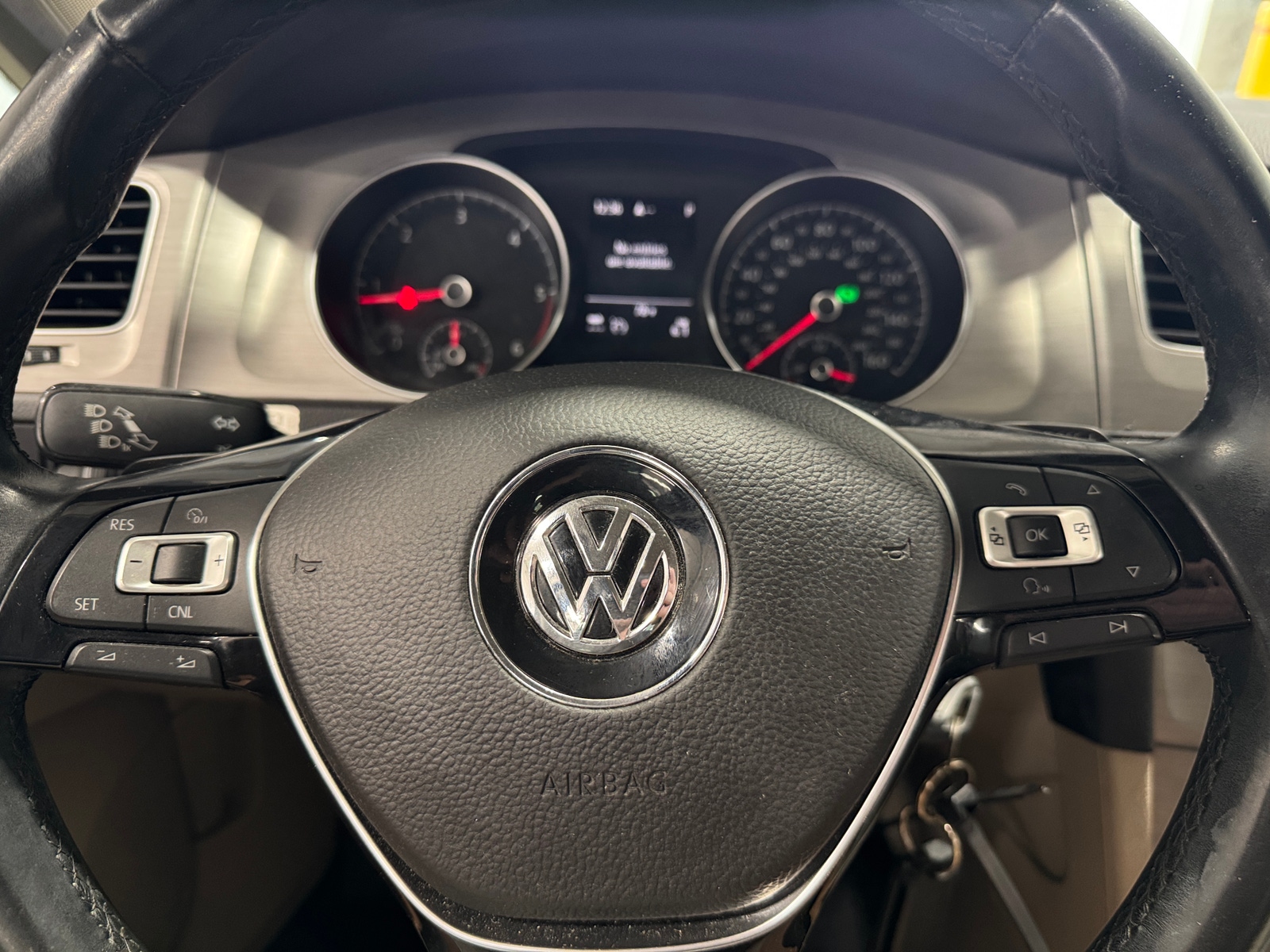 Thumbnail: 2015 Volkswagen Golf - 4