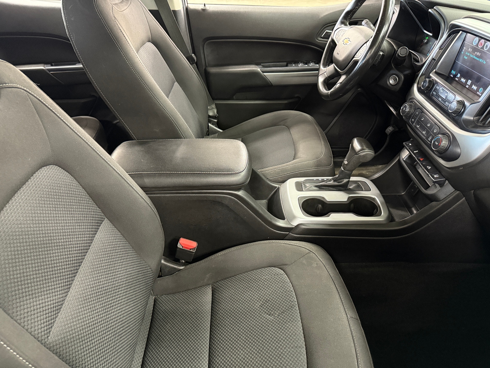 Thumbnail: 2018 Chevrolet Colorado - 2