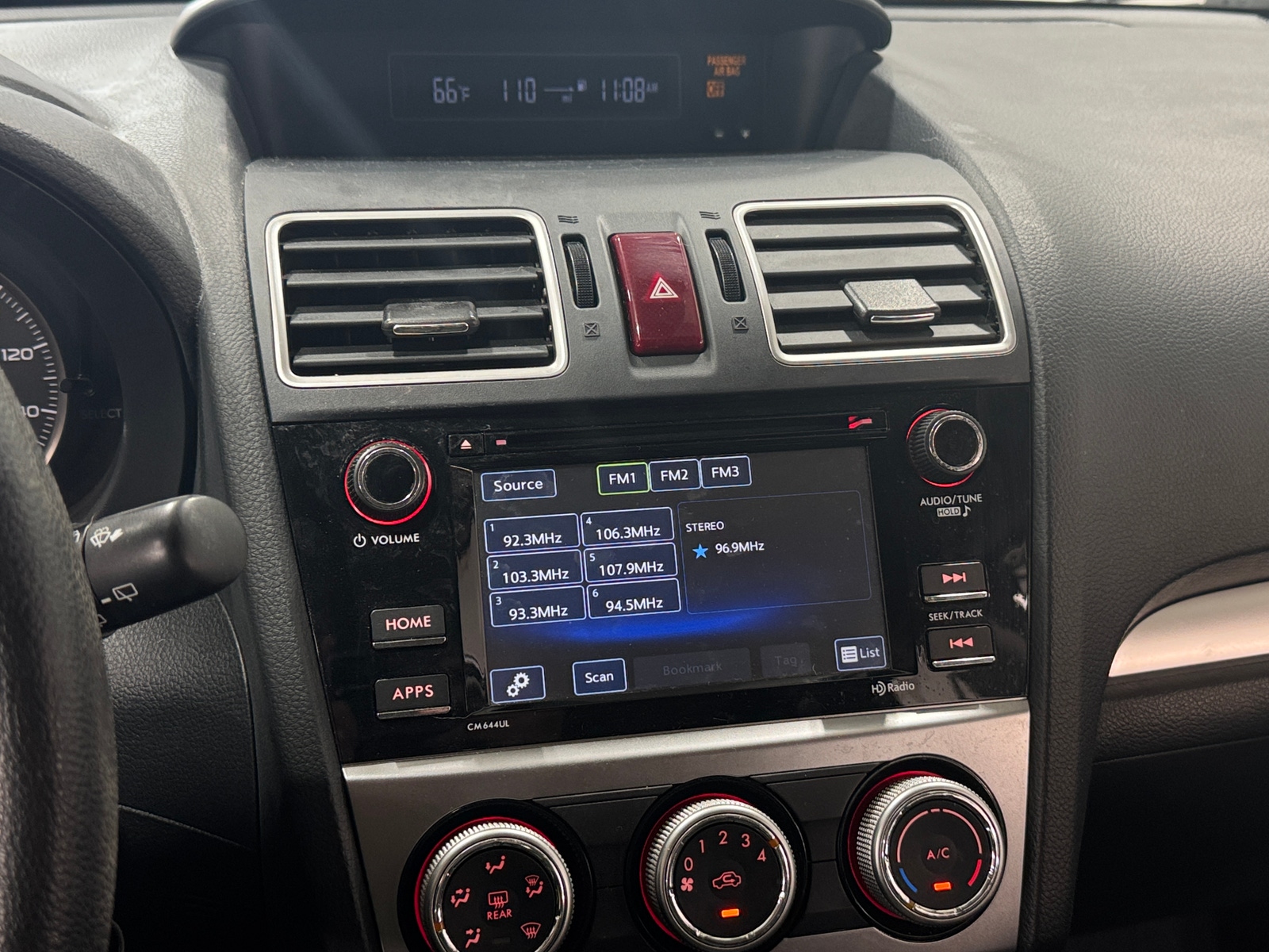 Thumbnail: 2015 Subaru XV Crosstrek - 4