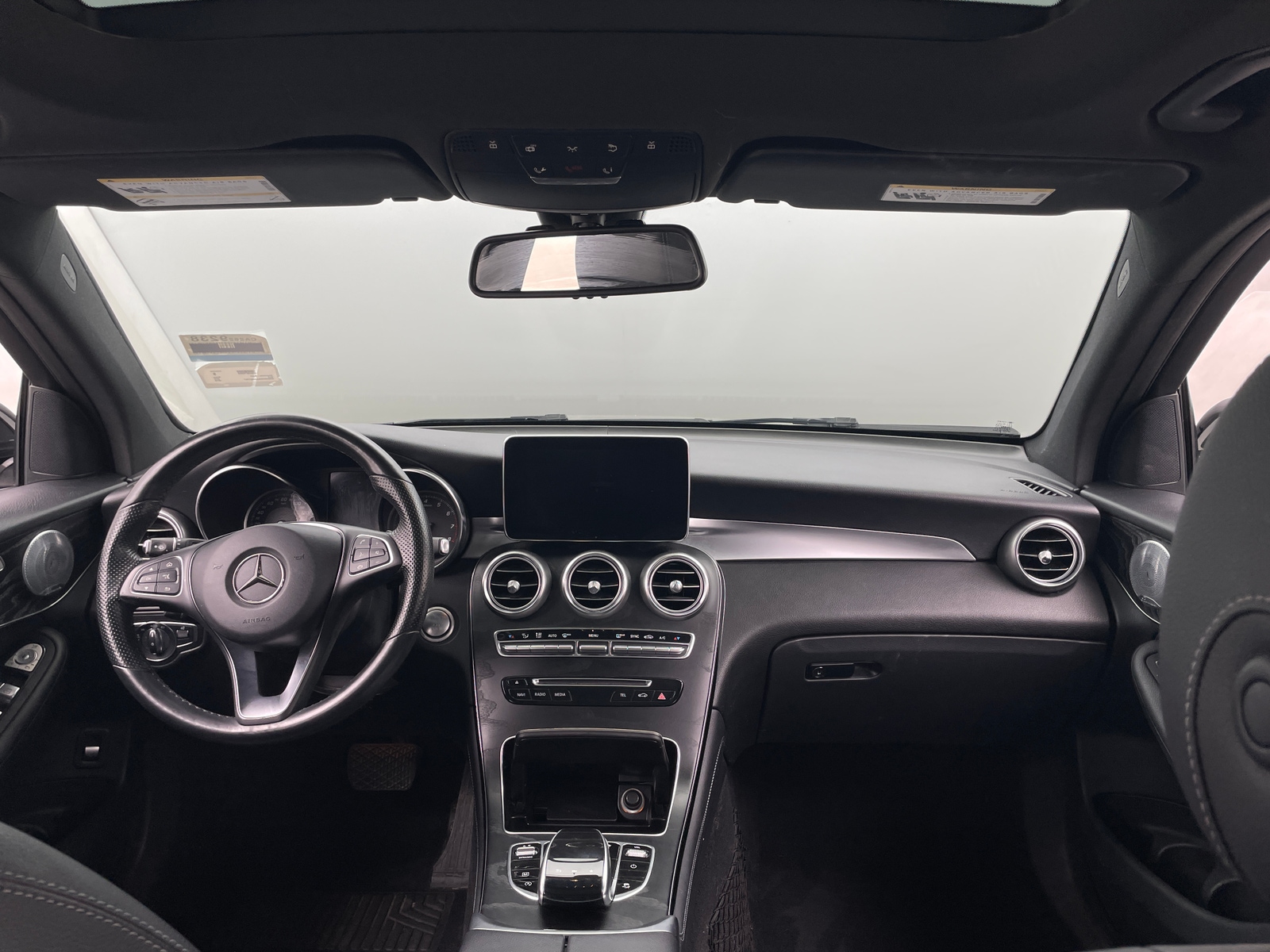 Thumbnail: 2018 Mercedes-Benz GLC - 2