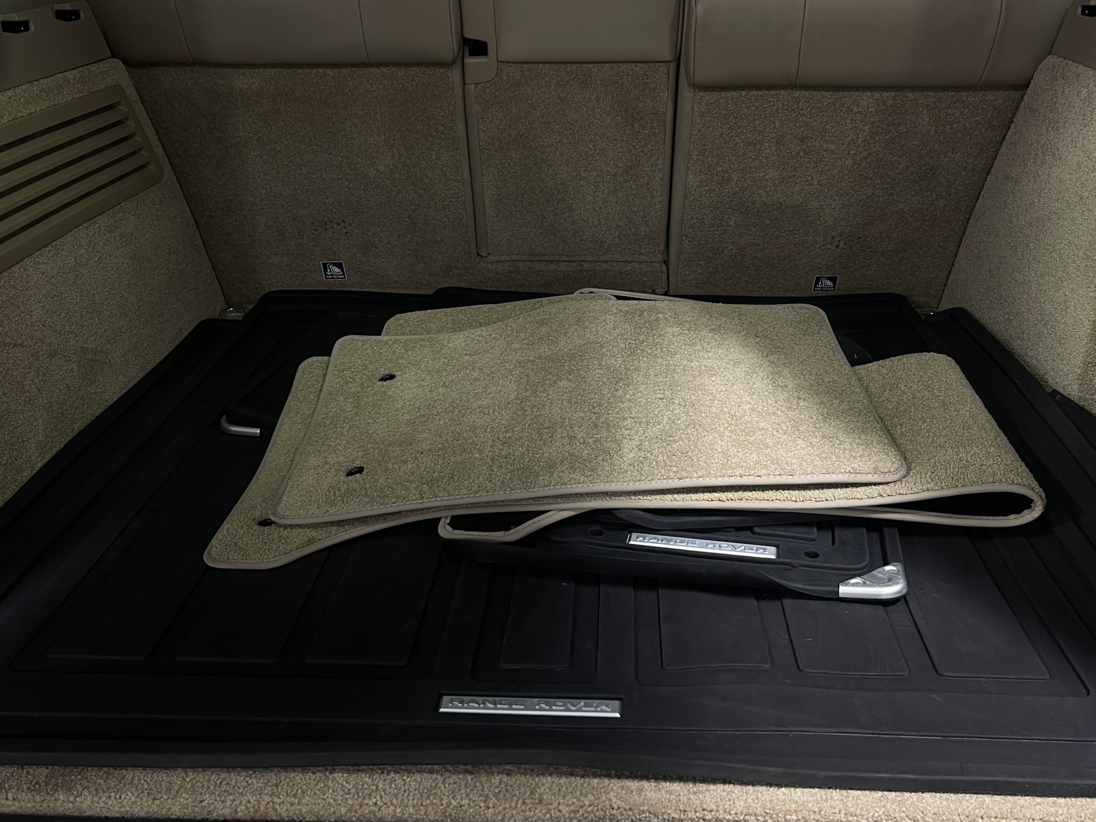 Thumbnail: 2017 Land Rover Range Rover - 6