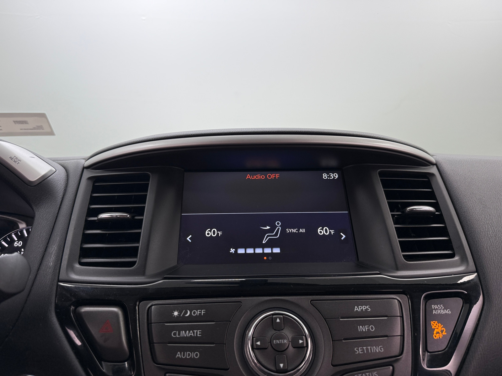 Thumbnail: 2019 Nissan Pathfinder - 4