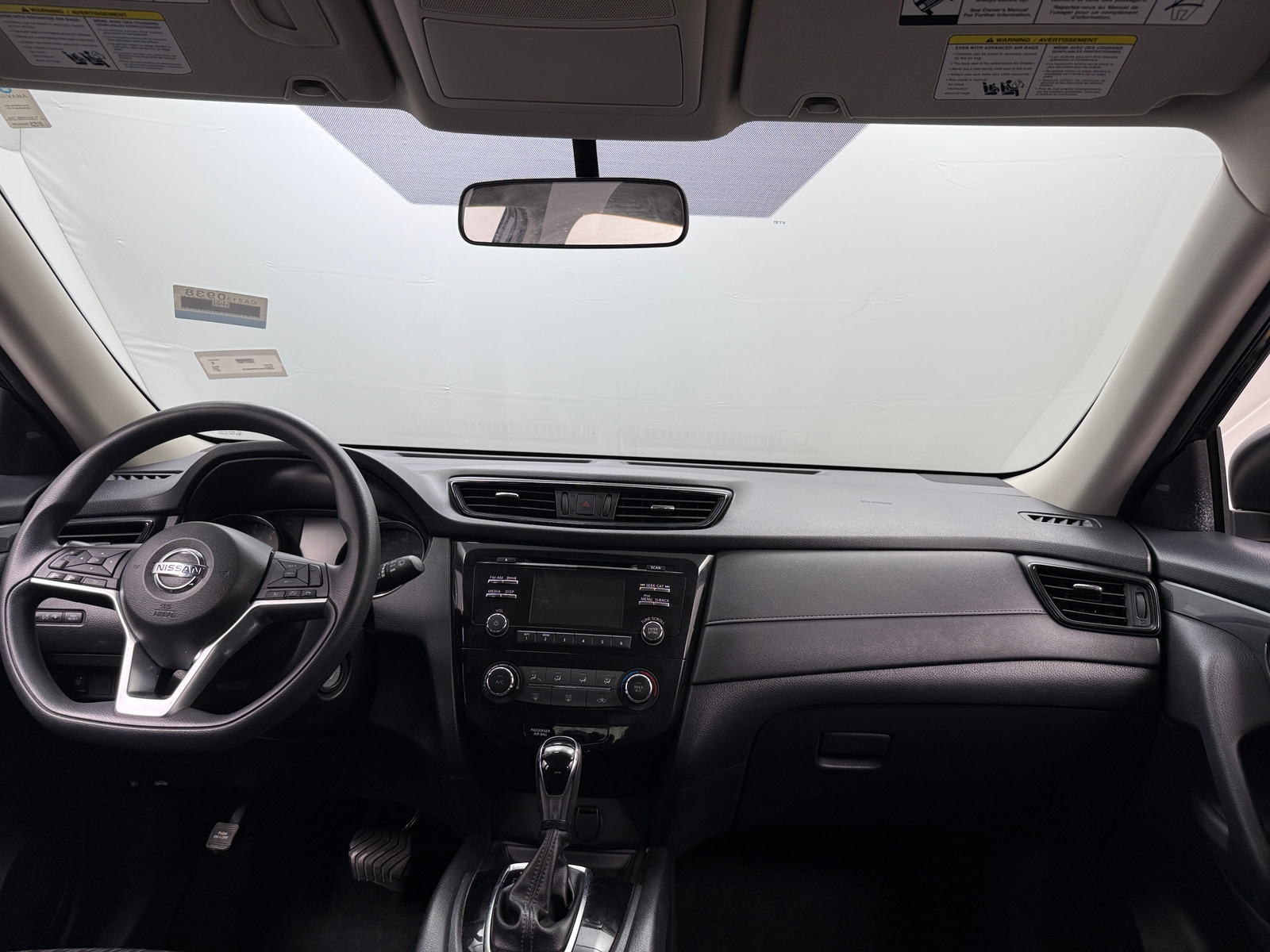 Thumbnail: 2017 Nissan Rogue - 3