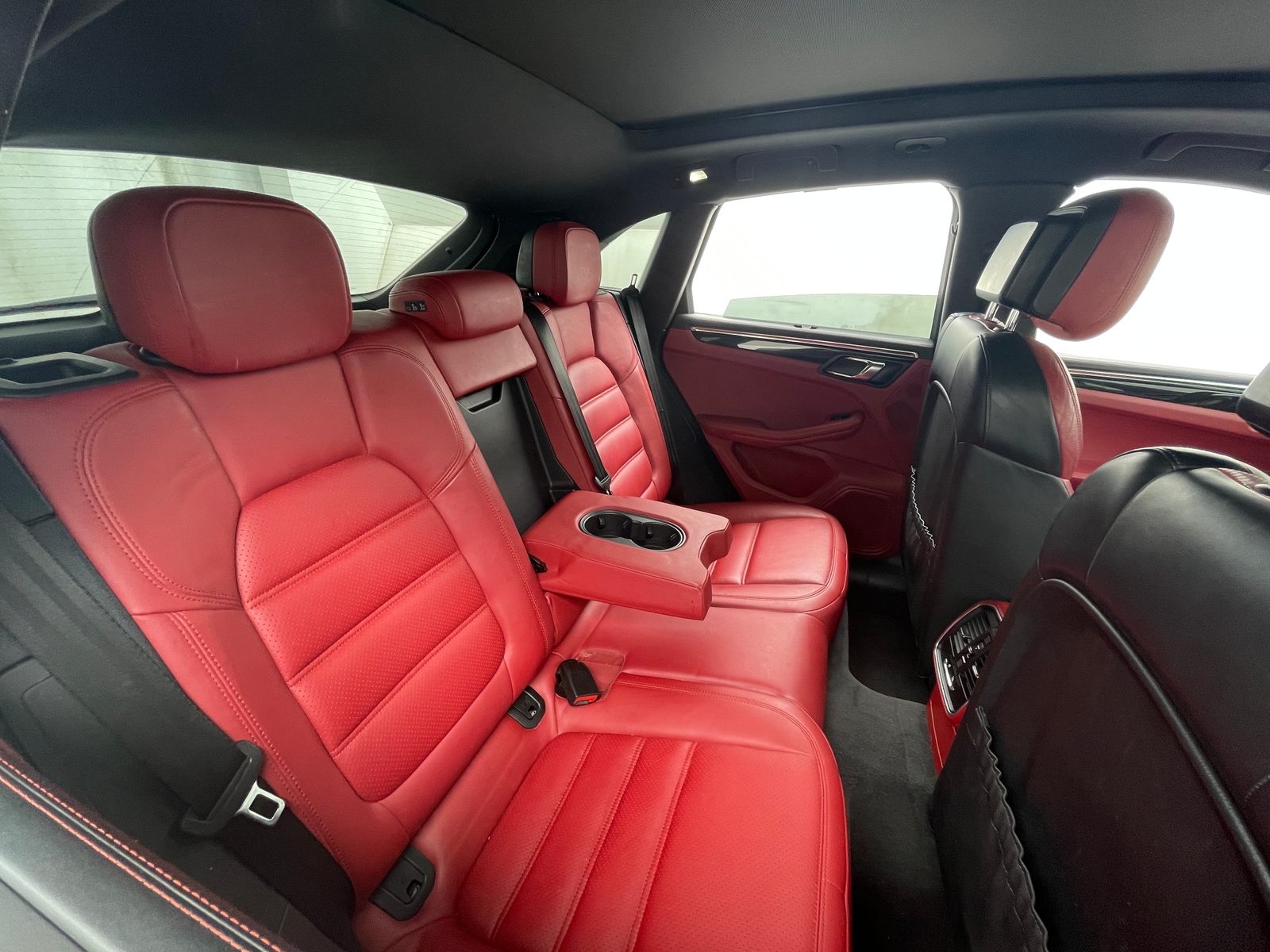Thumbnail: 2015 Porsche Macan - 5