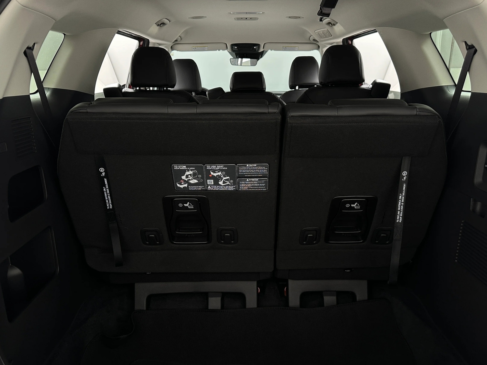 Thumbnail: 2024 Kia Carnival - 6