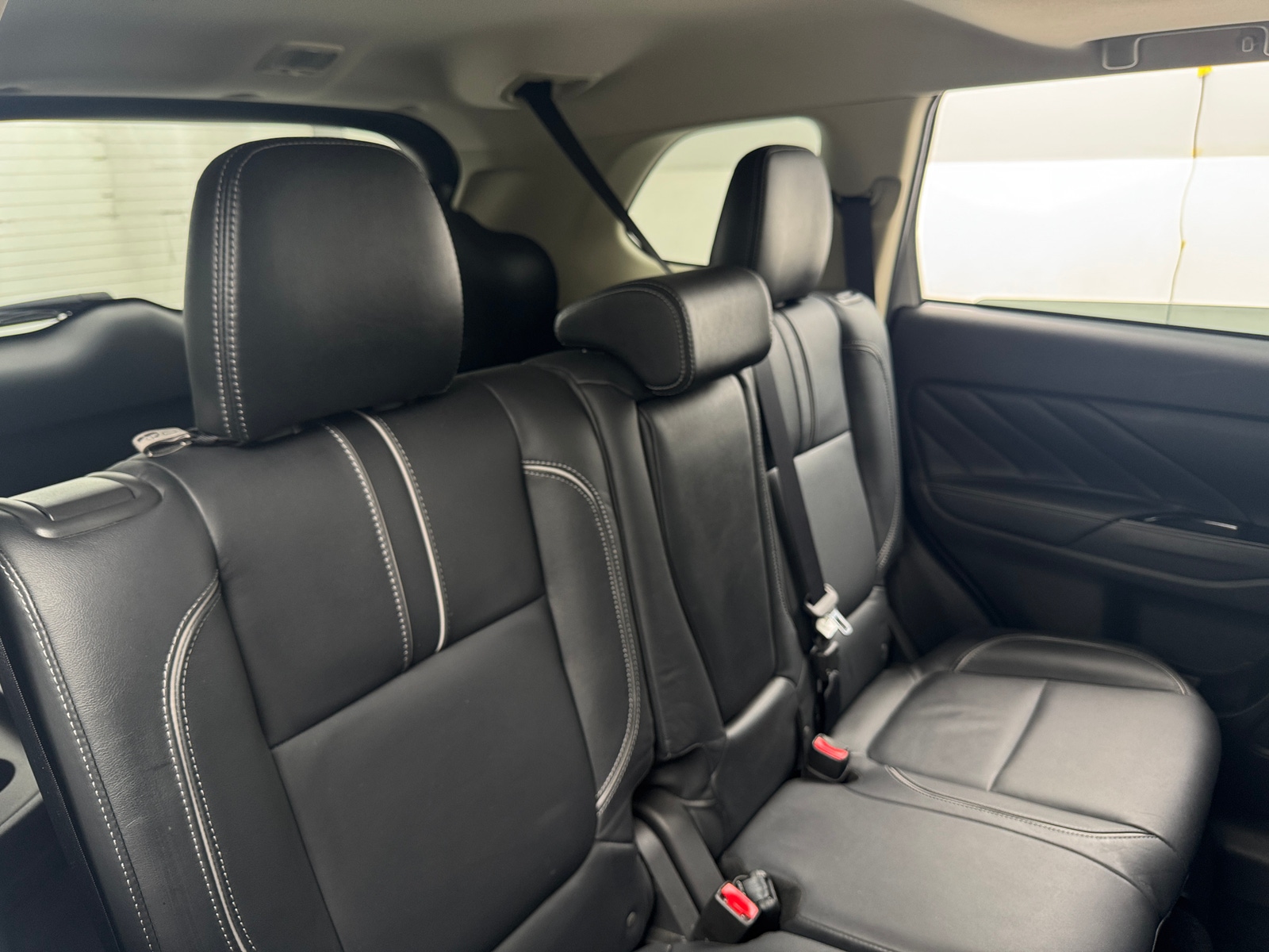 Thumbnail: 2018 Mitsubishi Outlander - 5