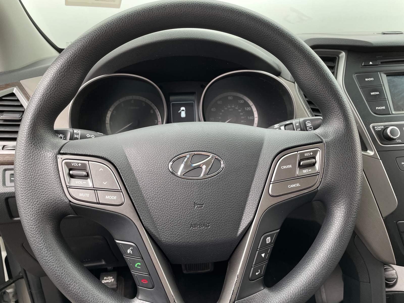 Thumbnail: 2017 Hyundai Santa Fe - 5