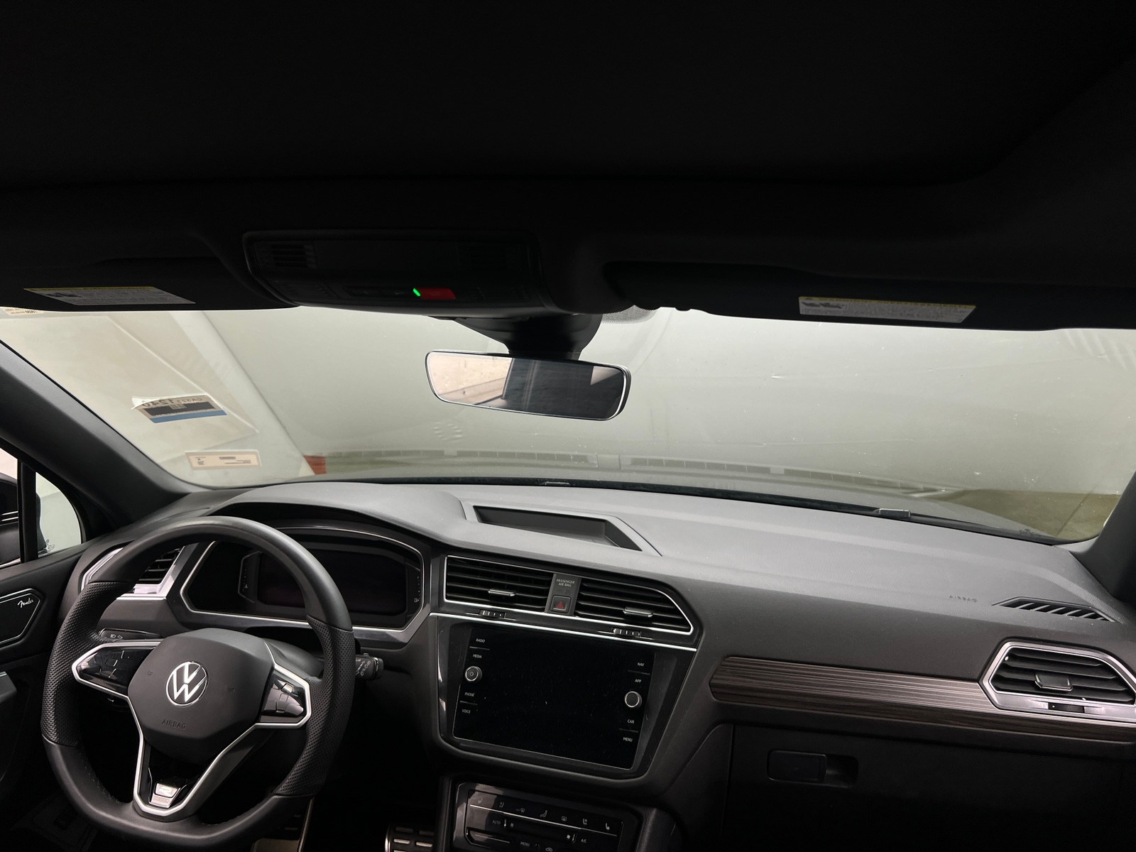 Thumbnail: 2022 Volkswagen Tiguan - 2