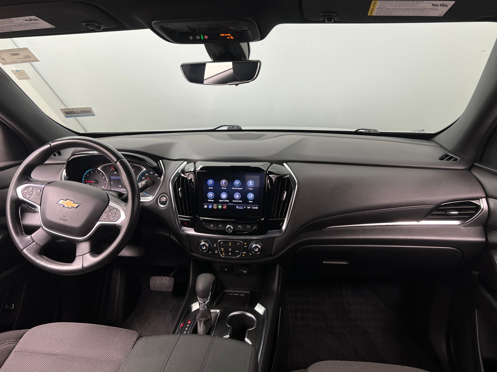 Thumbnail: 2022 Chevrolet Traverse - 3