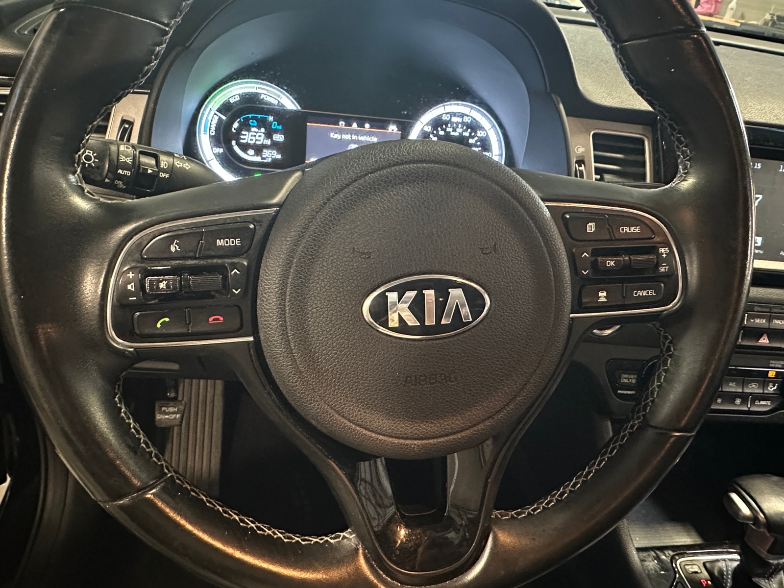 Thumbnail: 2018 Kia Niro - 4
