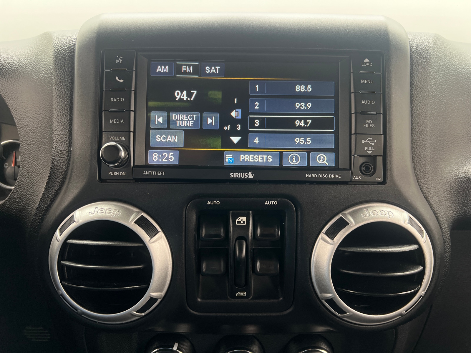 Thumbnail: 2014 Jeep Wrangler - 4
