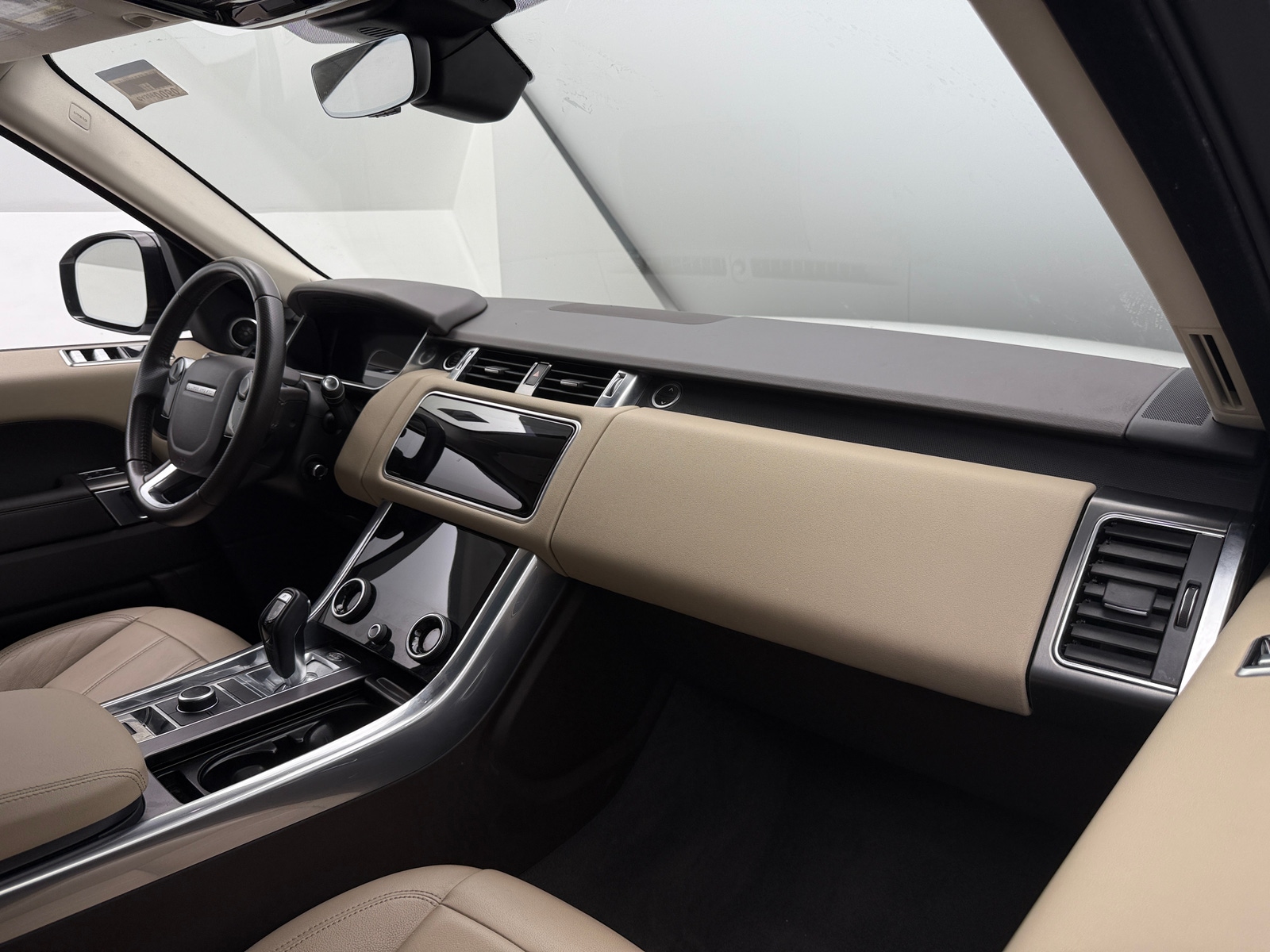 Thumbnail: 2019 Land Rover Range Rover Sport - 2