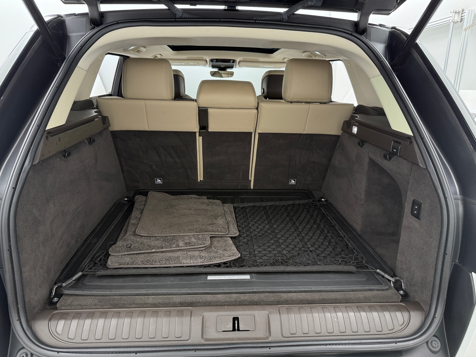 Thumbnail: 2019 Land Rover Range Rover Sport - 6