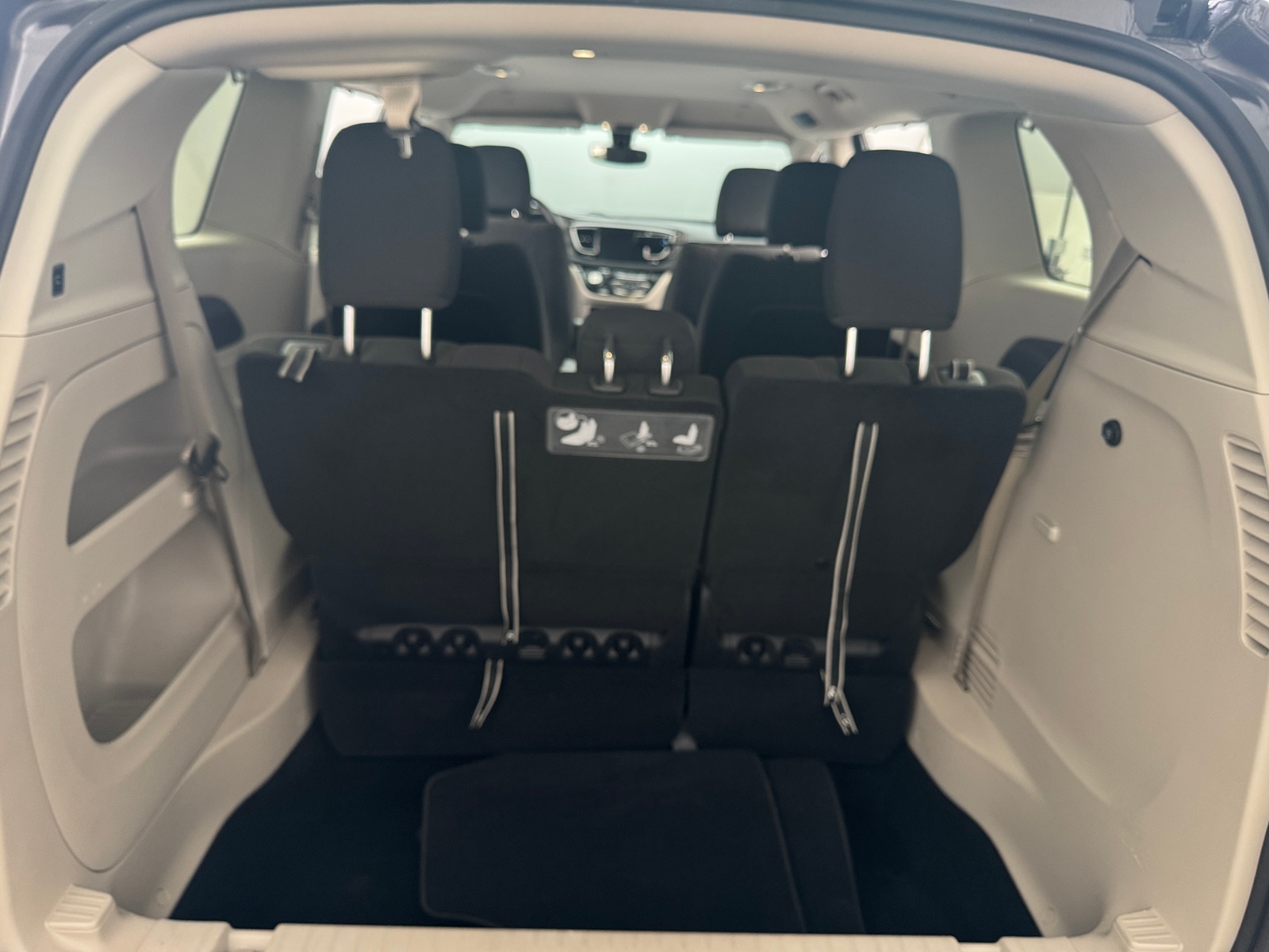 Thumbnail: 2020 Chrysler Pacifica - 7