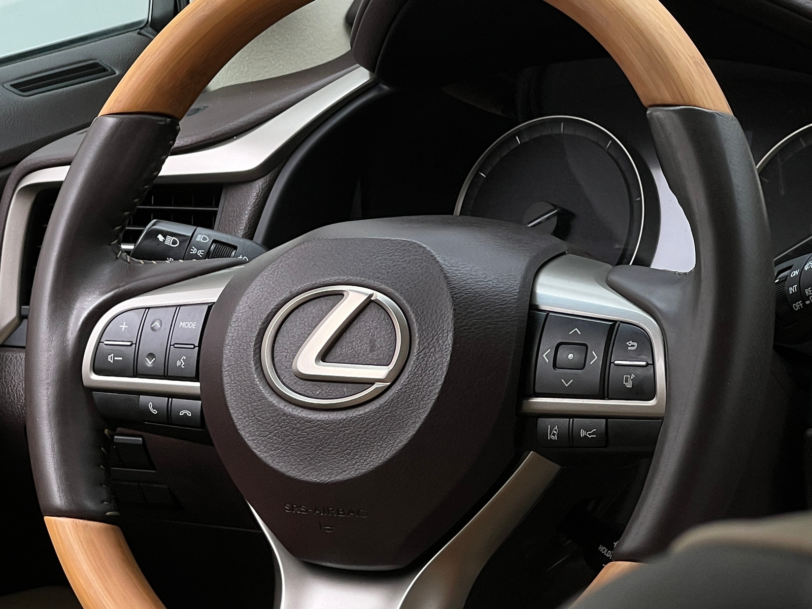 Thumbnail: 2019 Lexus RX - 4