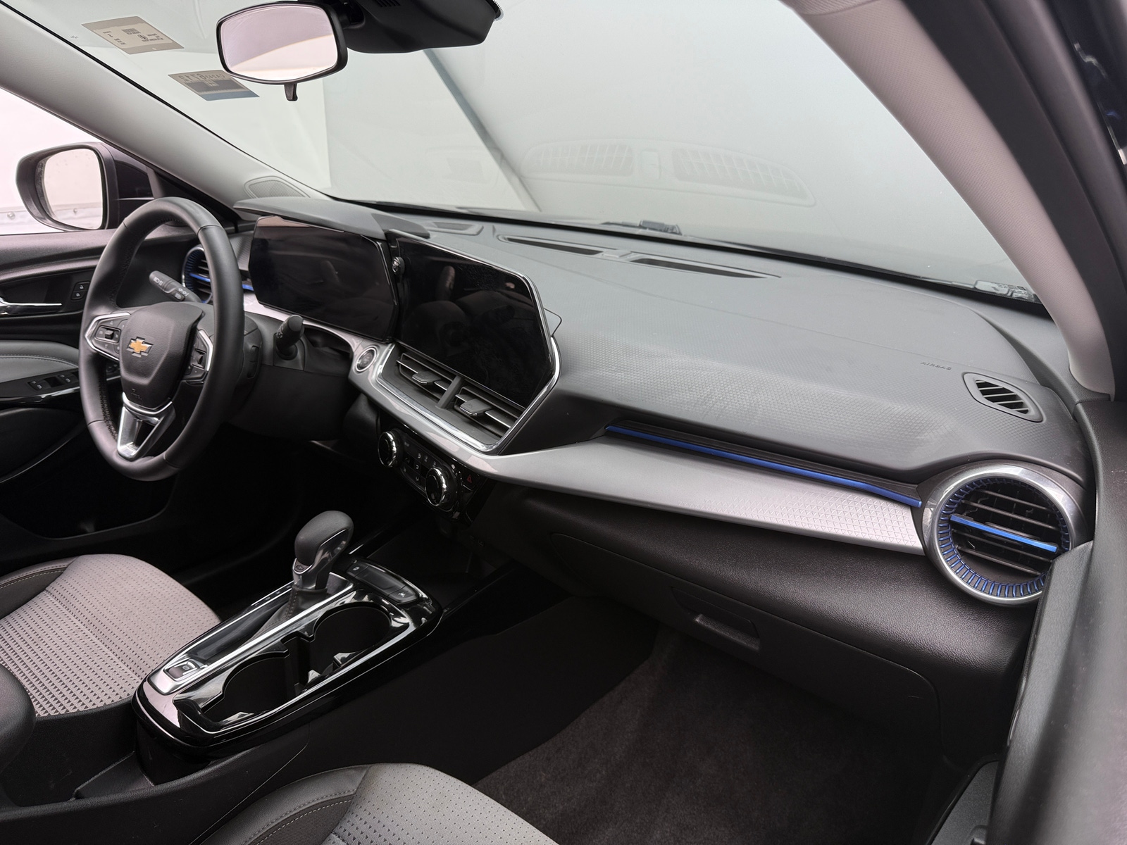 Thumbnail: 2024 Chevrolet Trax - 3