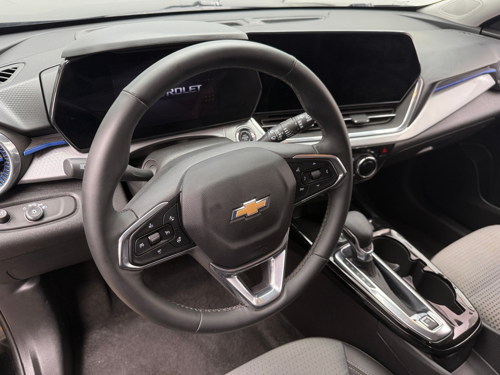 Thumbnail: 2024 Chevrolet Trax - 5