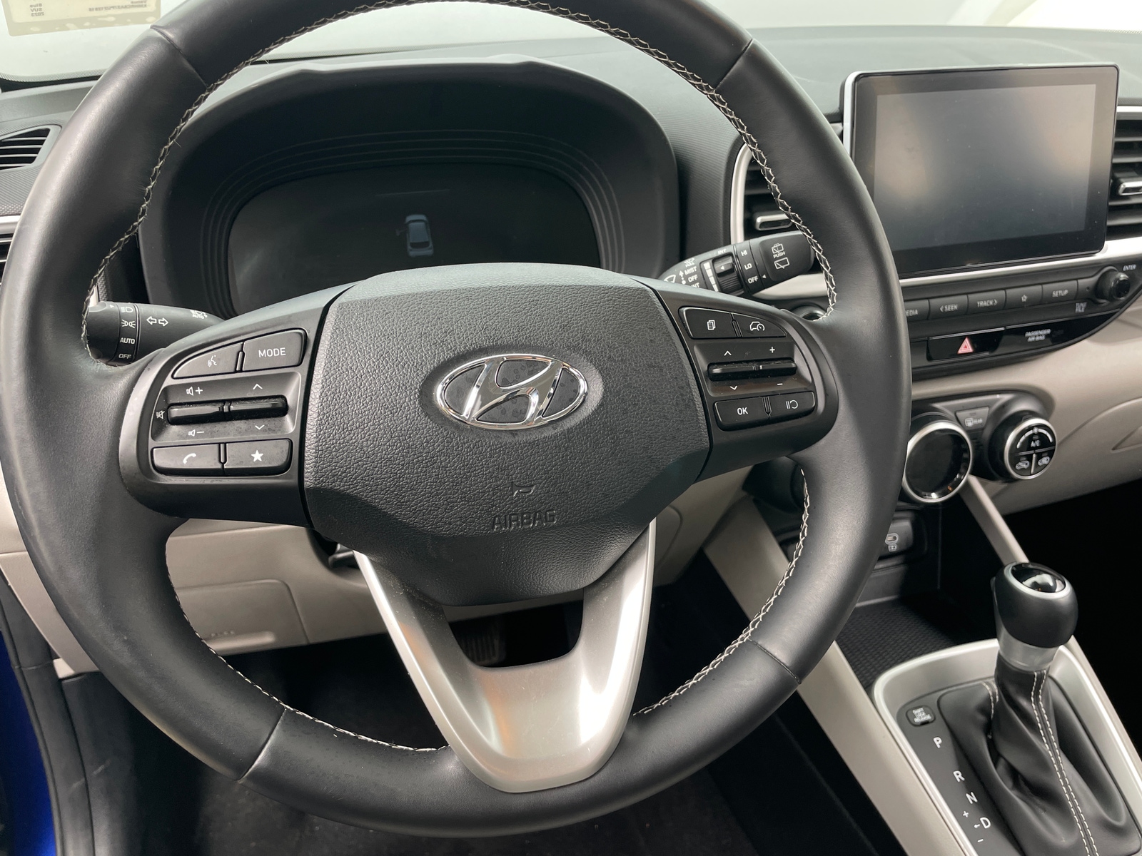 Thumbnail: 2023 Hyundai Venue - 5