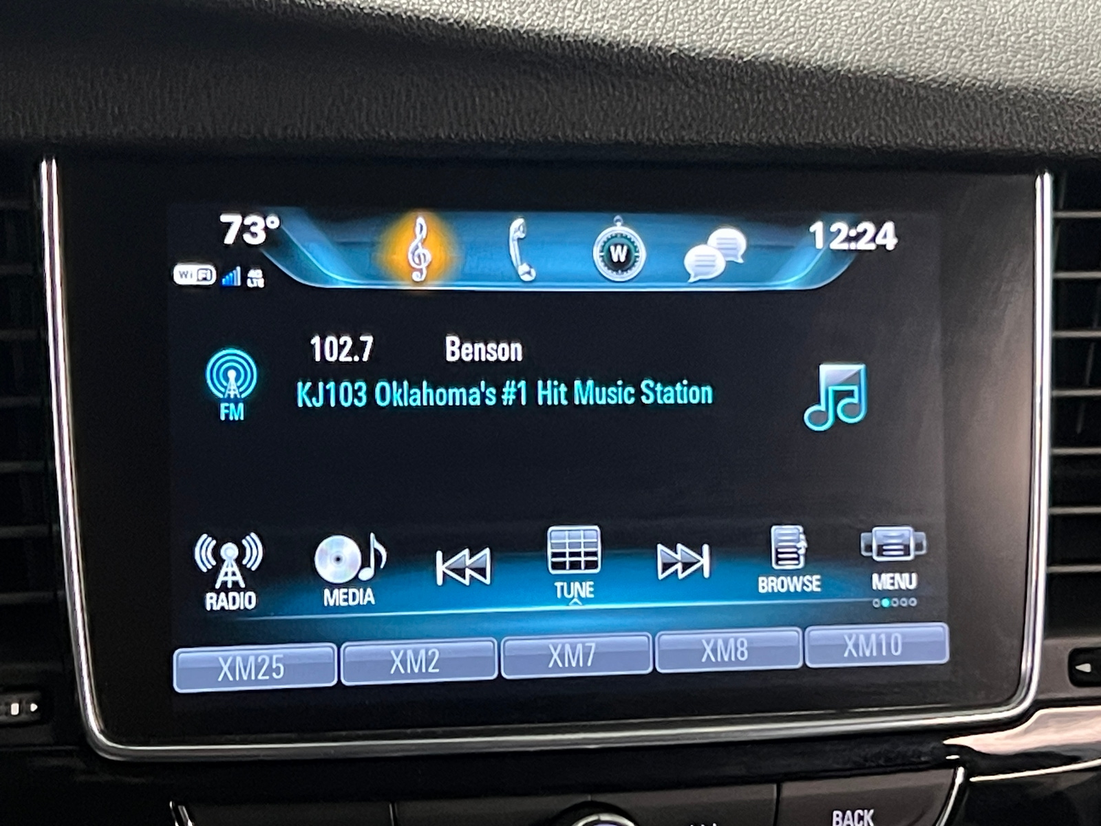Thumbnail: 2019 Buick Encore - 3