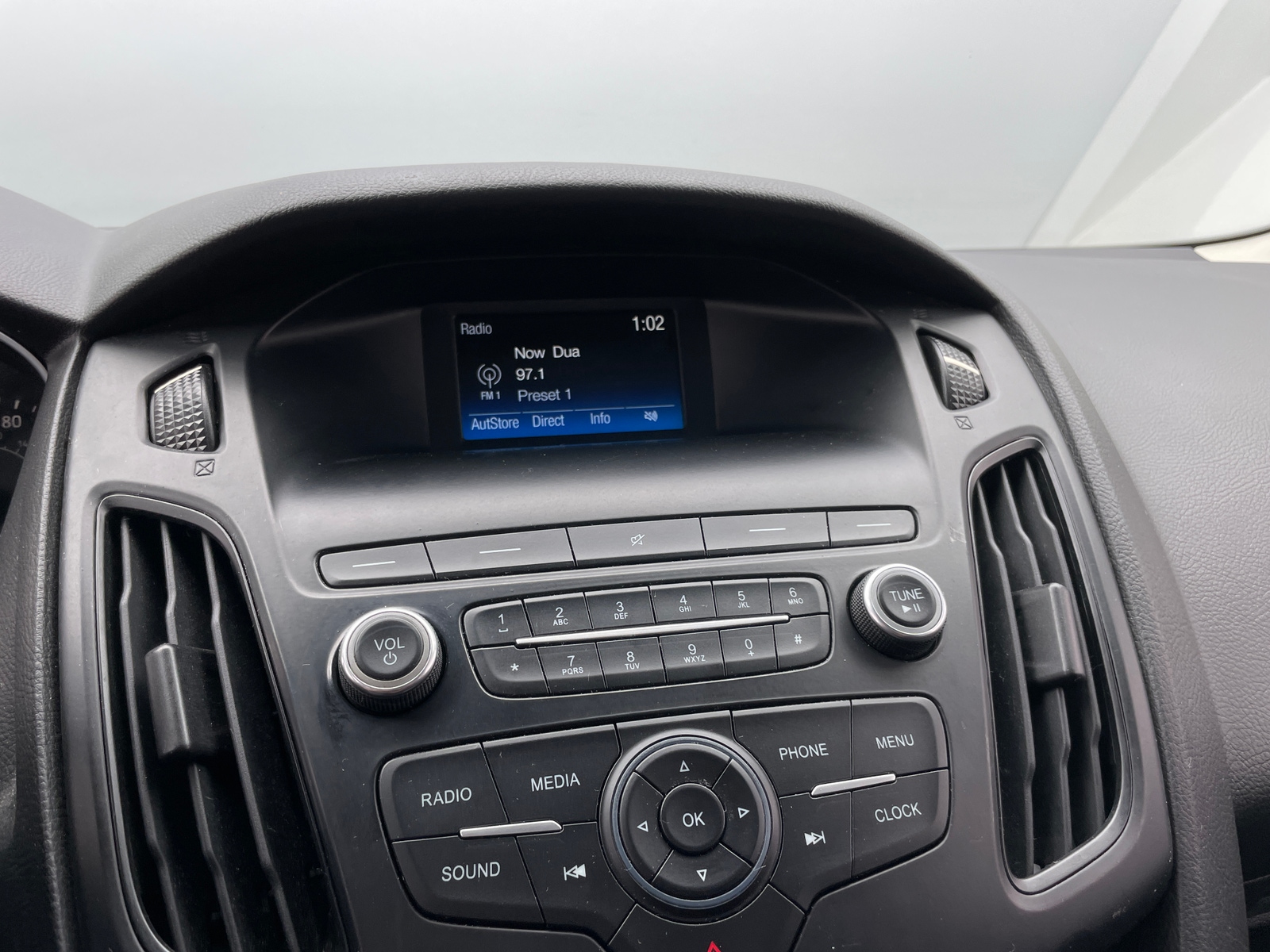 Thumbnail: 2018 Ford Focus - 4