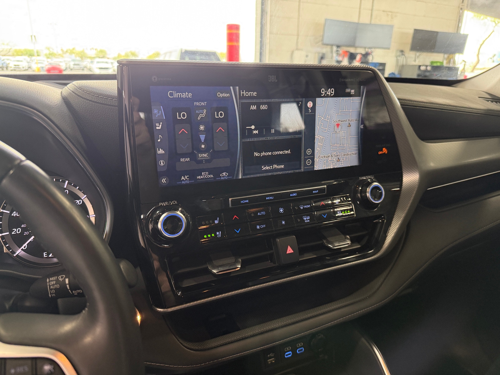 Thumbnail: 2022 Toyota Highlander - 3