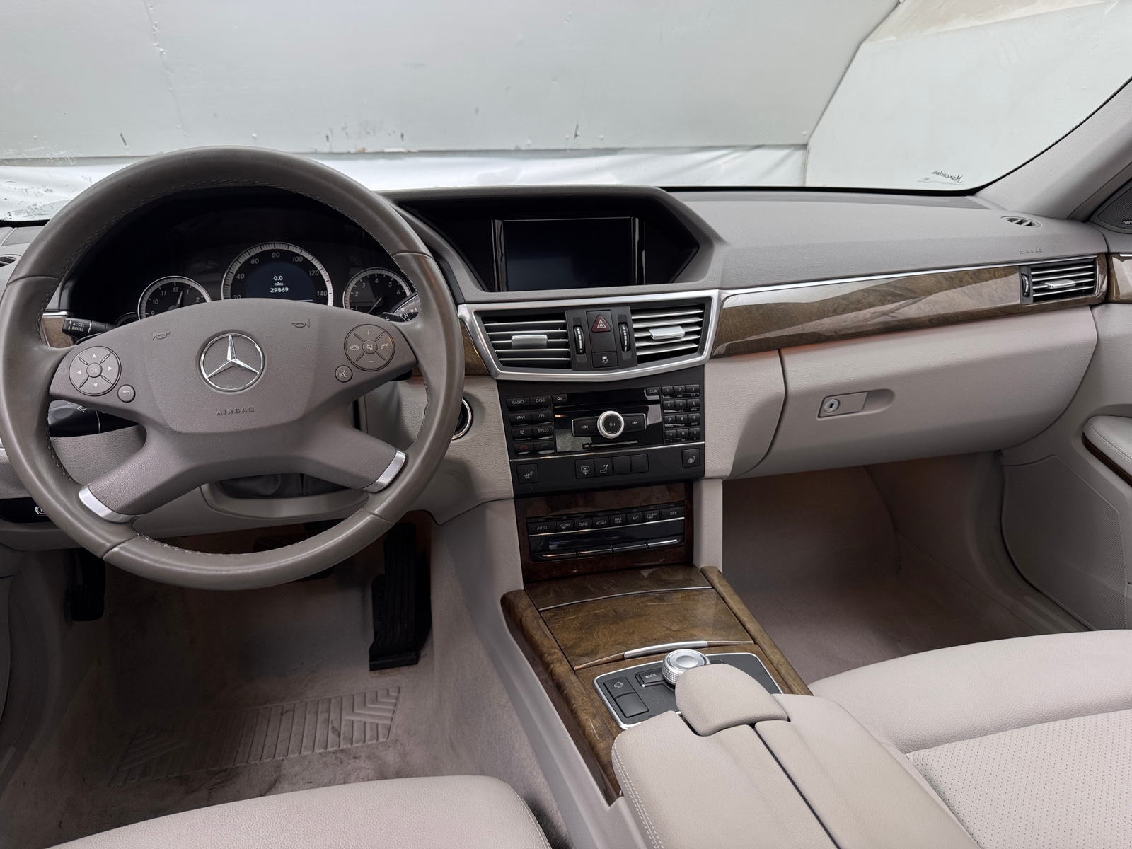 Thumbnail: 2010 Mercedes-Benz E-Class - 2