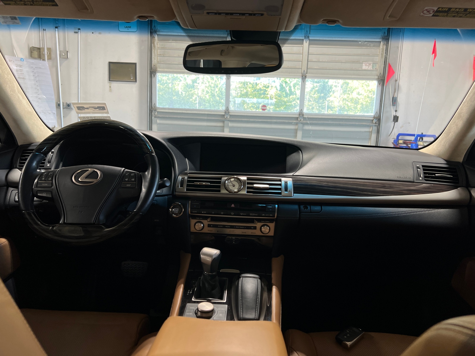 Thumbnail: 2013 Lexus LS - 2